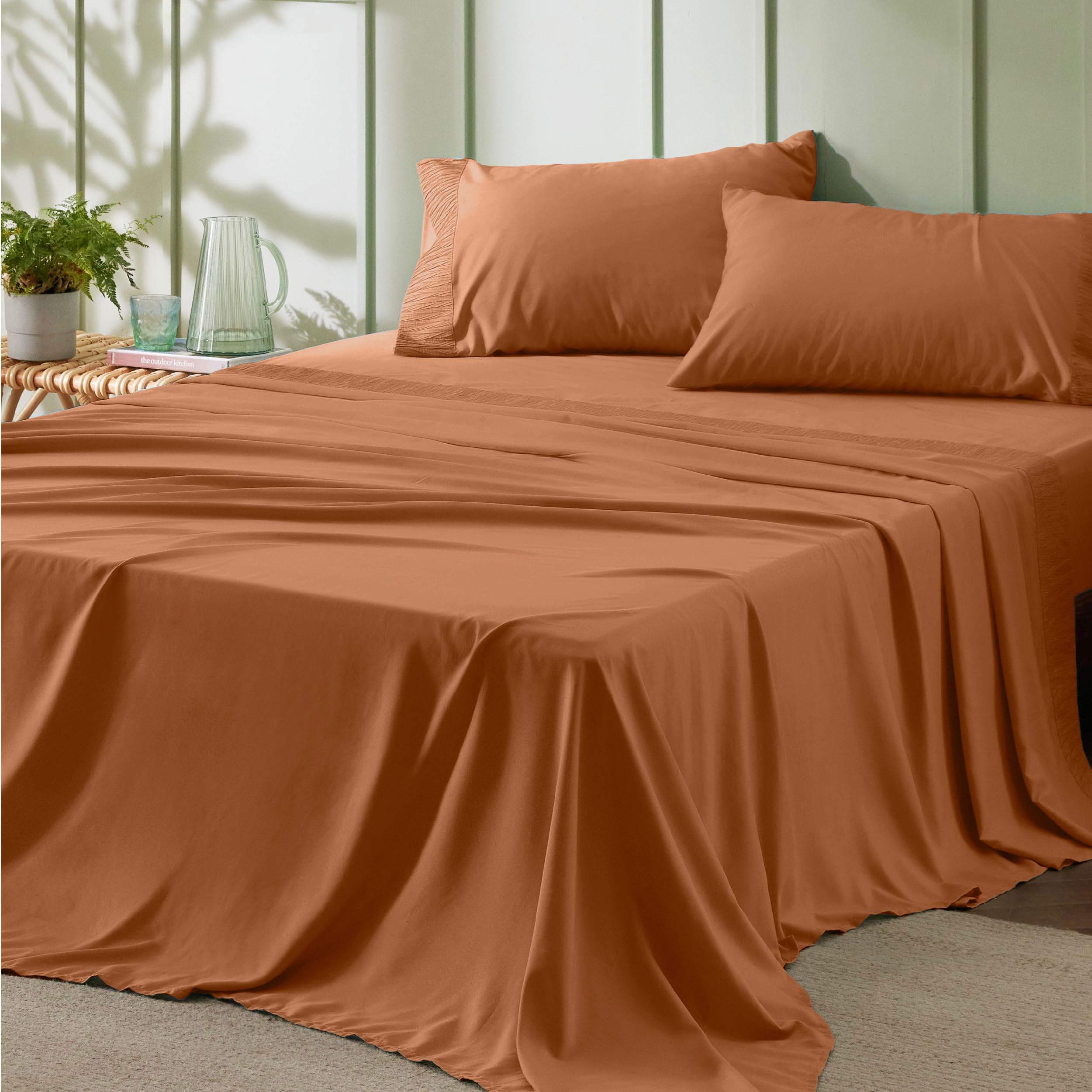 Bedsure Full Size Bed Sheets 4 Pieces Soft Full Sheet Set Breathable and Cooling Hotel Luxury Easy Care Polyester Microfiber Bedding for Women Men Terracotta