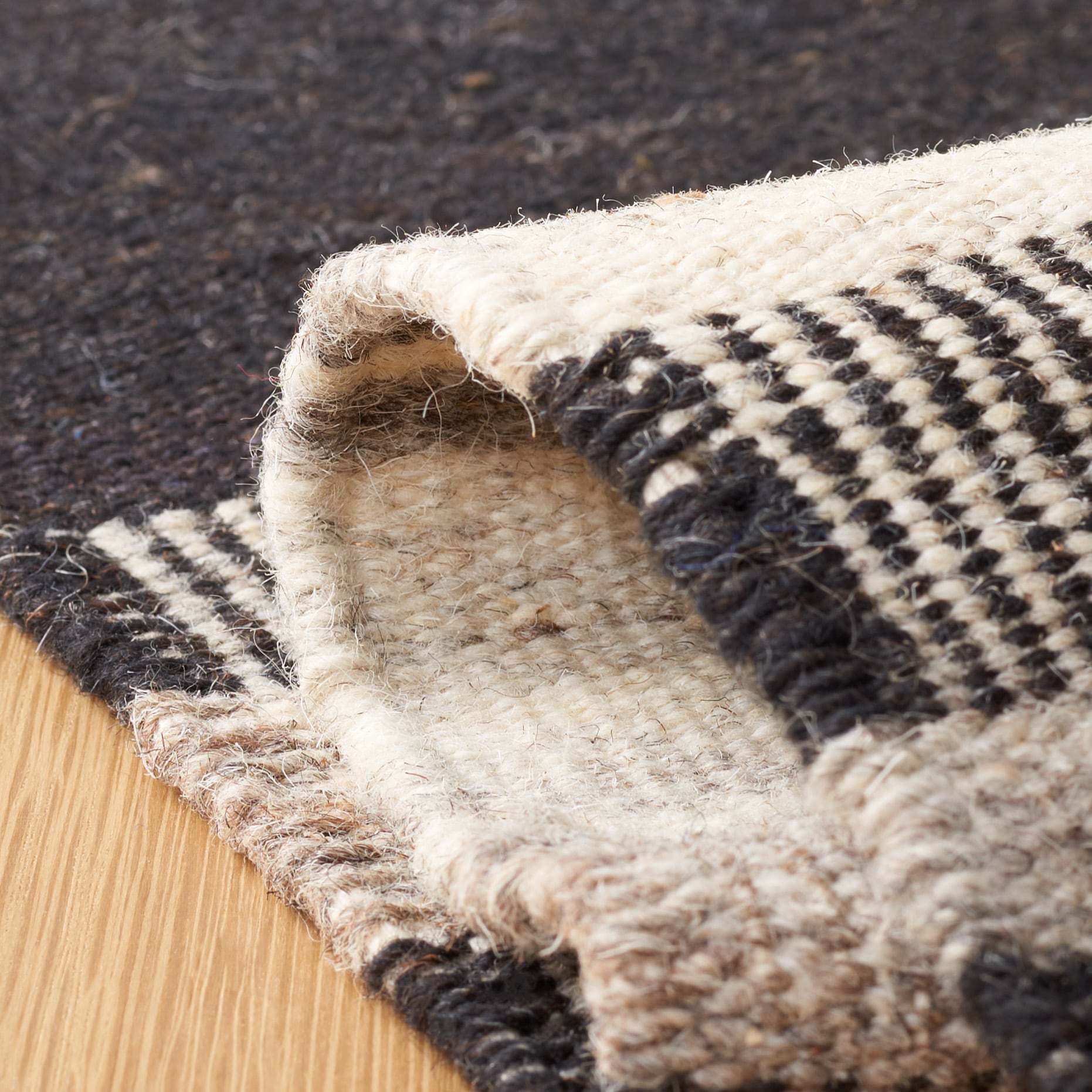Safavieh DHU628A-6 rugs - View #3