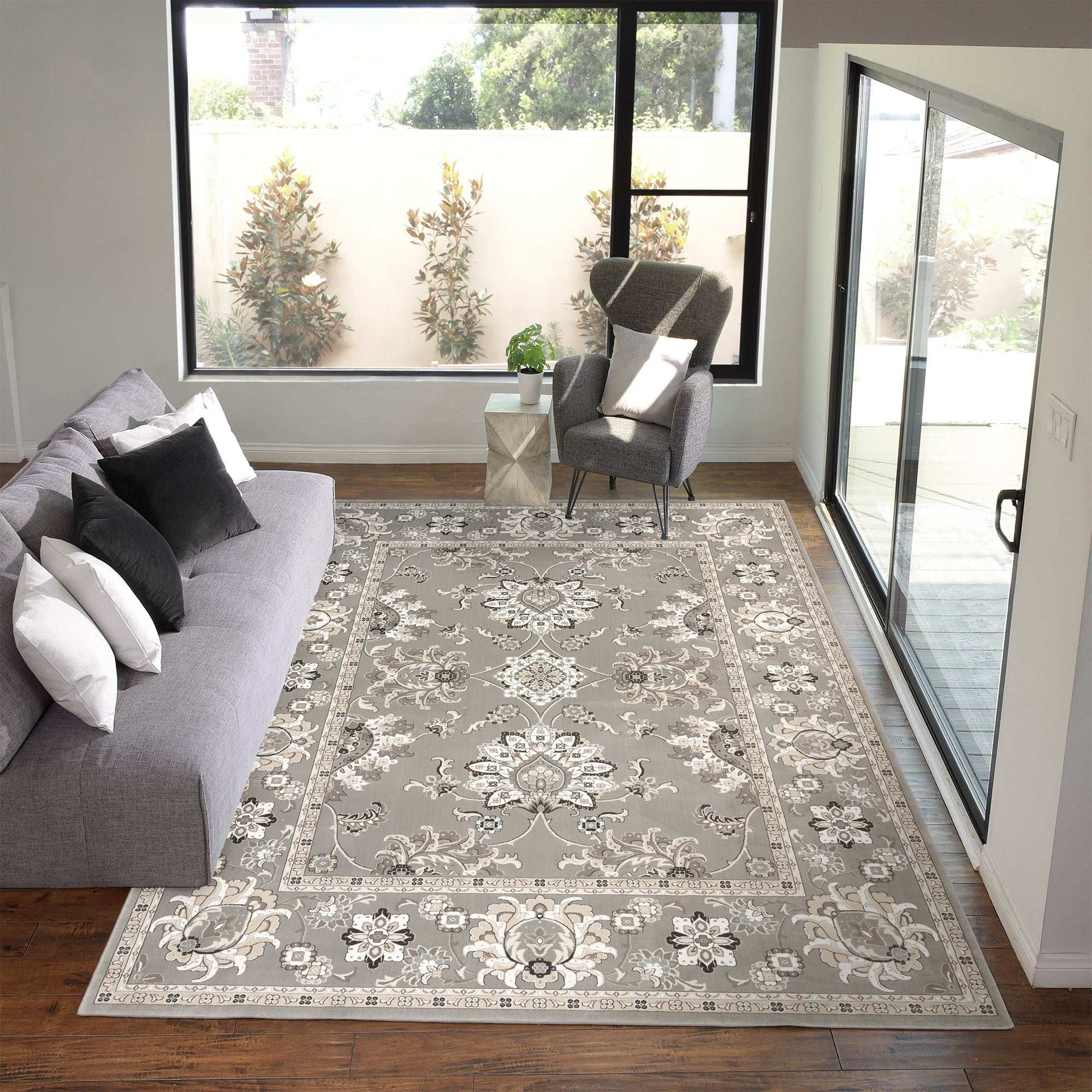 GERTMENIAN 28974 Majestic 9 x 13 (ft) Loomed Polypropylene Light Gray Rectangular Indoor Border Oriental Area rug