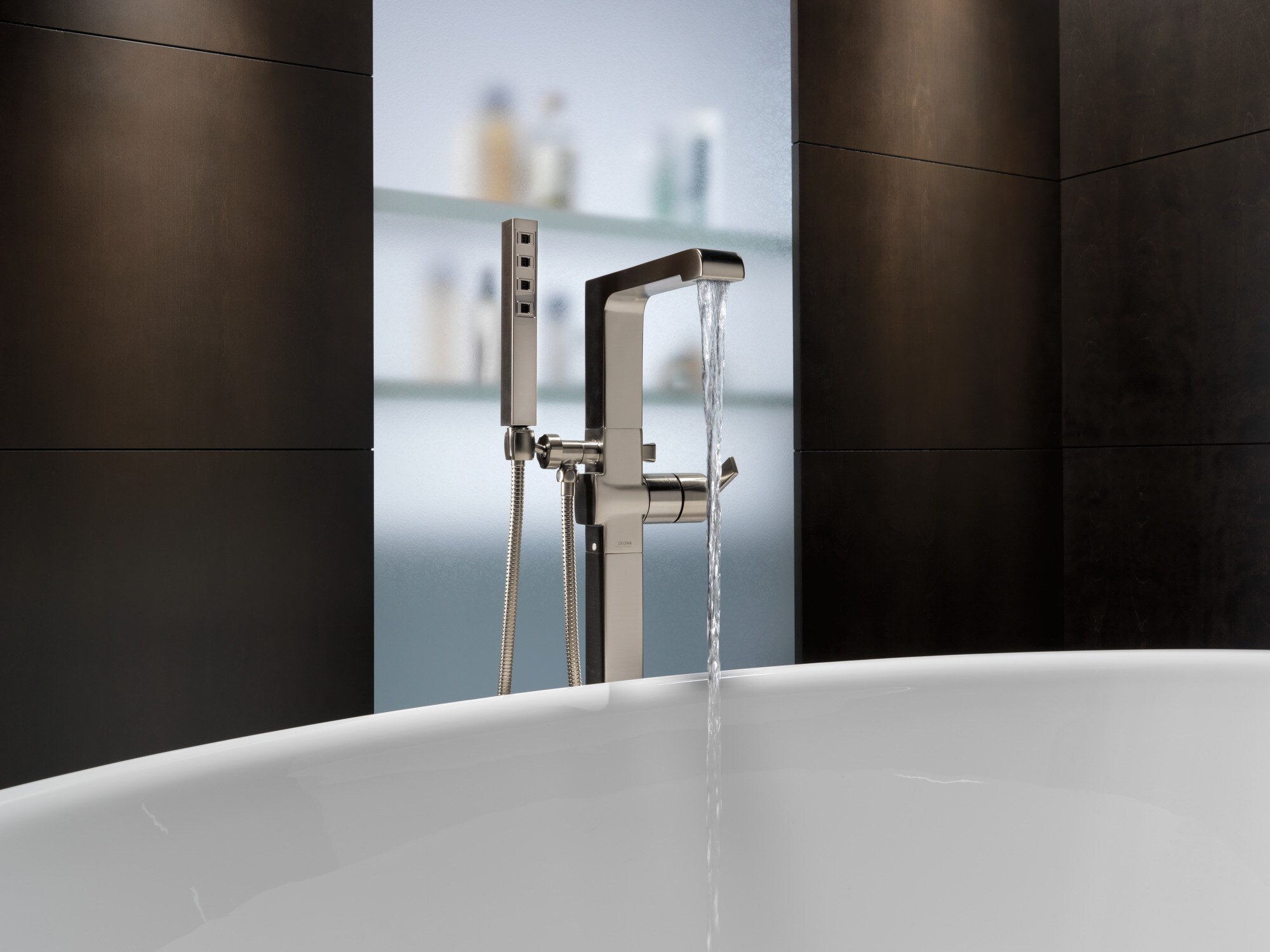 Delta T4767-SSFL Roman-Tub-Faucets - View #5