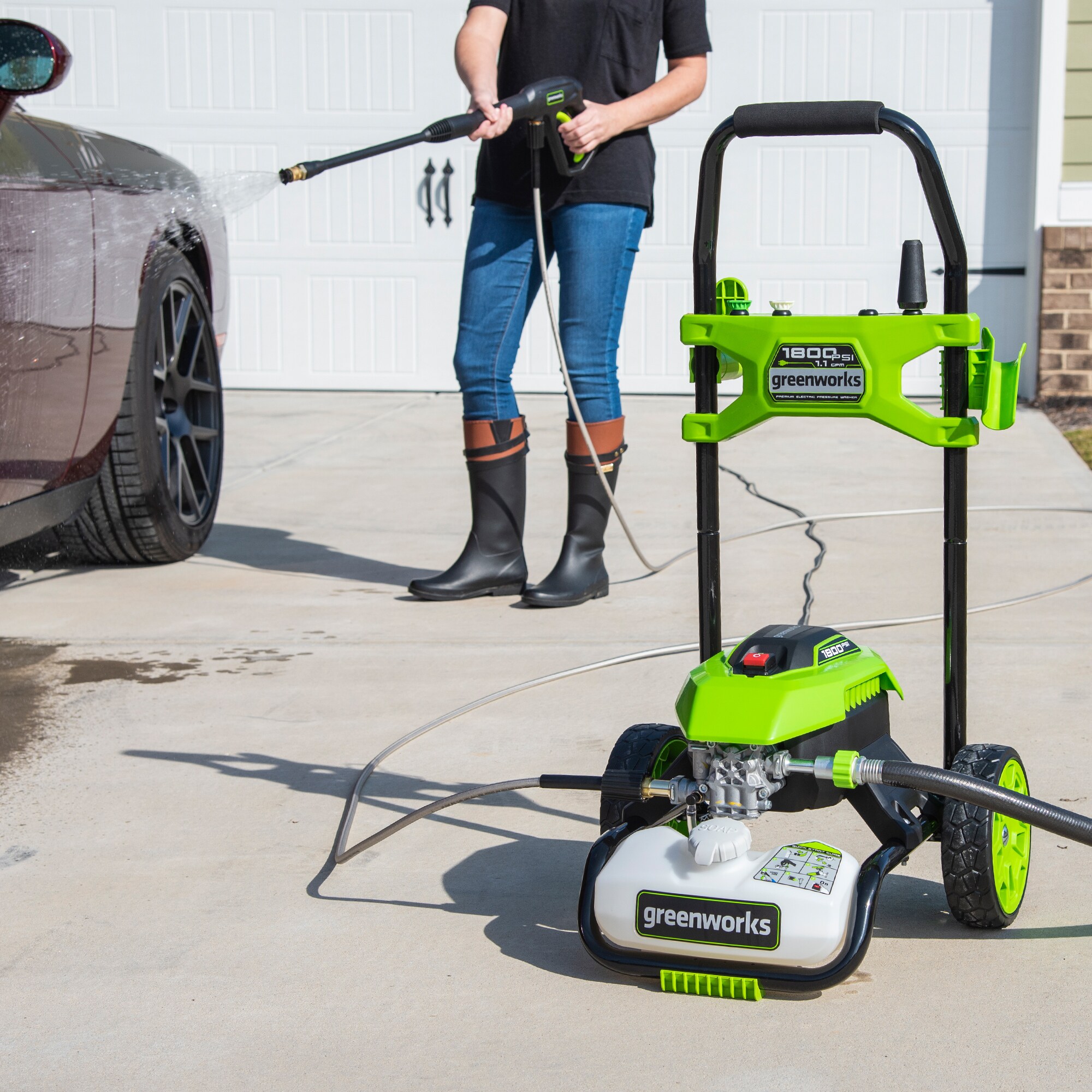 Greenworks 1800 Psi 11 Gpm Cold Water Electric Pressure Washer With 5 Spray Tips And Surface 1617