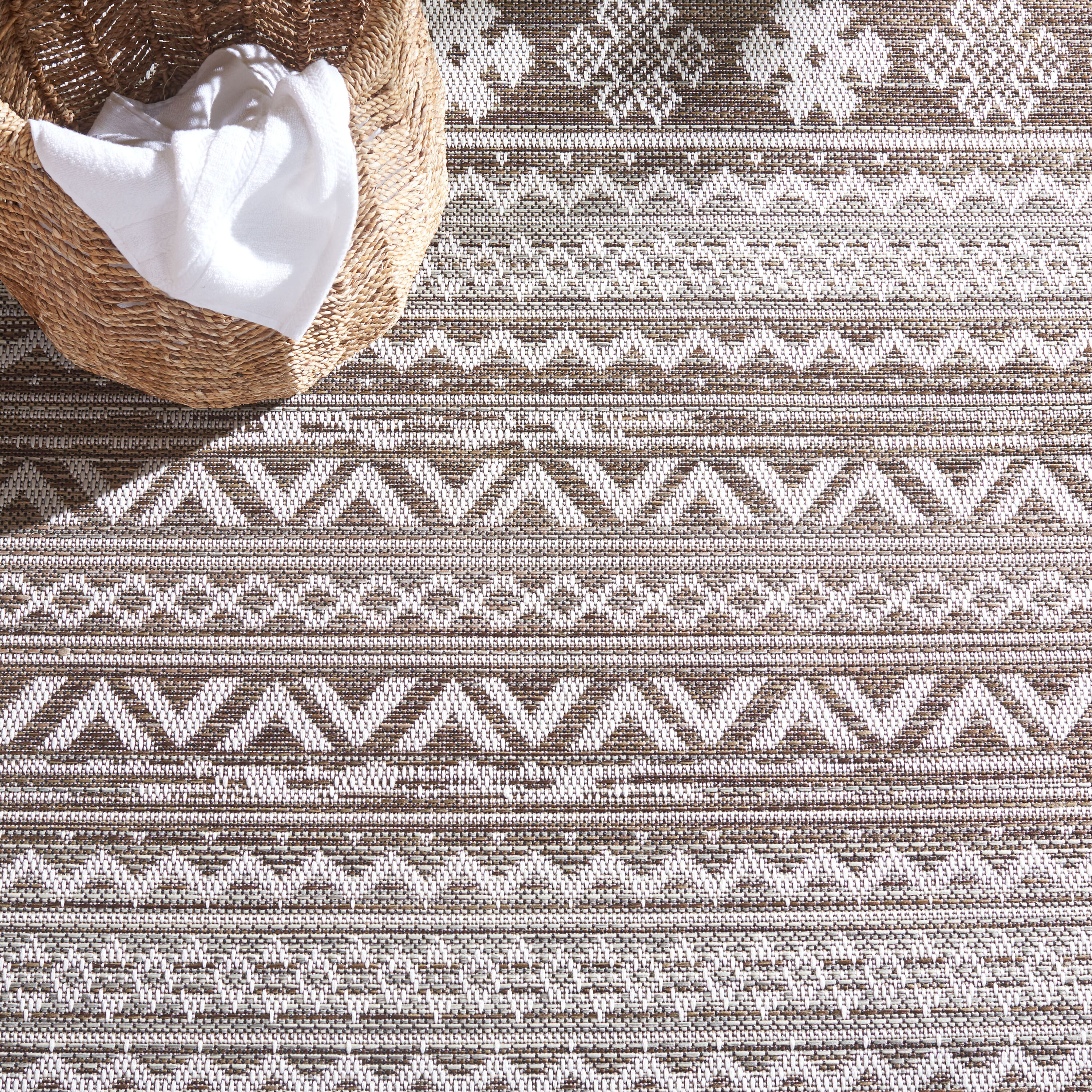 Safavieh HAV331E-7SQ rugs - View #4
