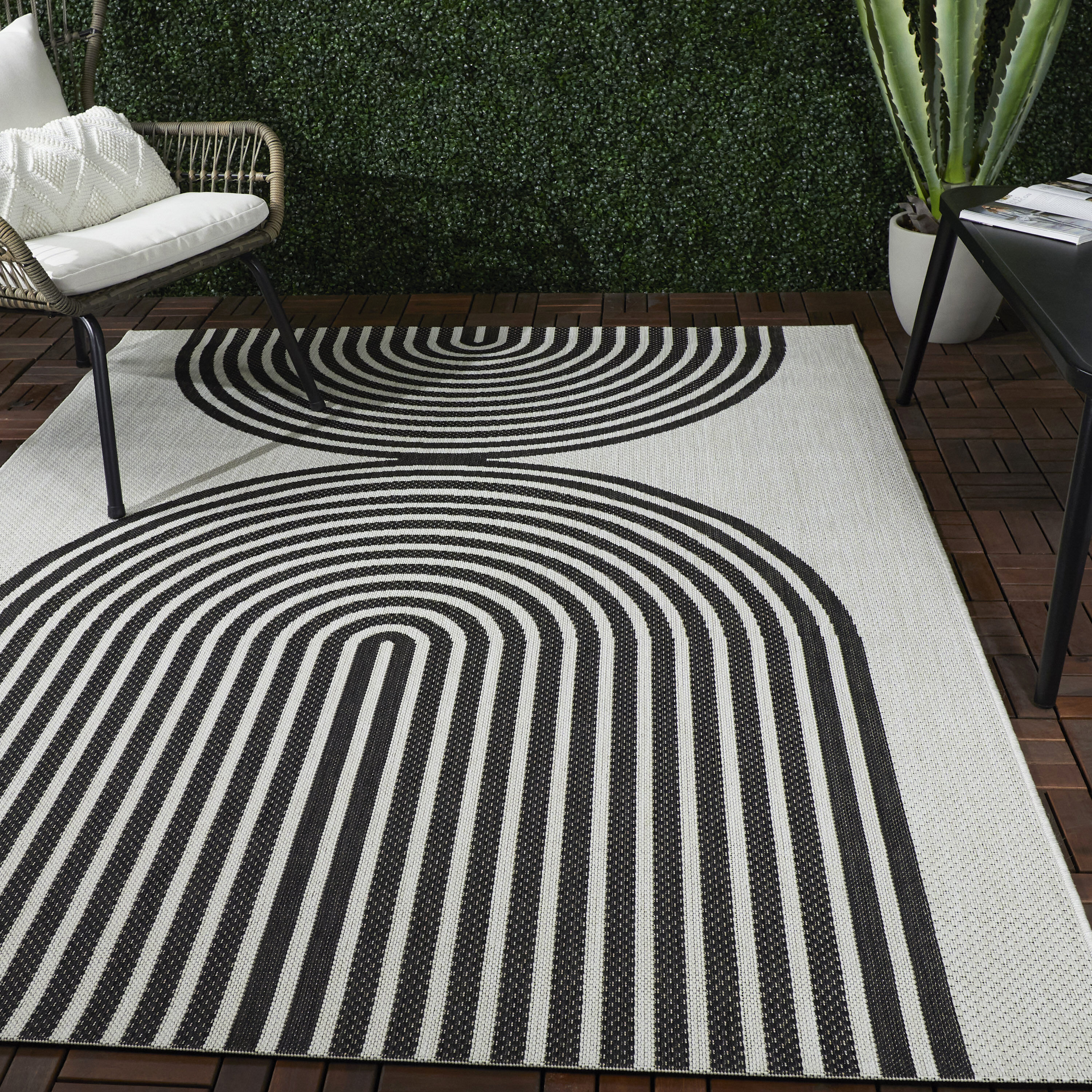 Balta 3095251 5 x 7 (ft) Polypropylene White Rectangular Indoor/Outdoor Geometric Area rug