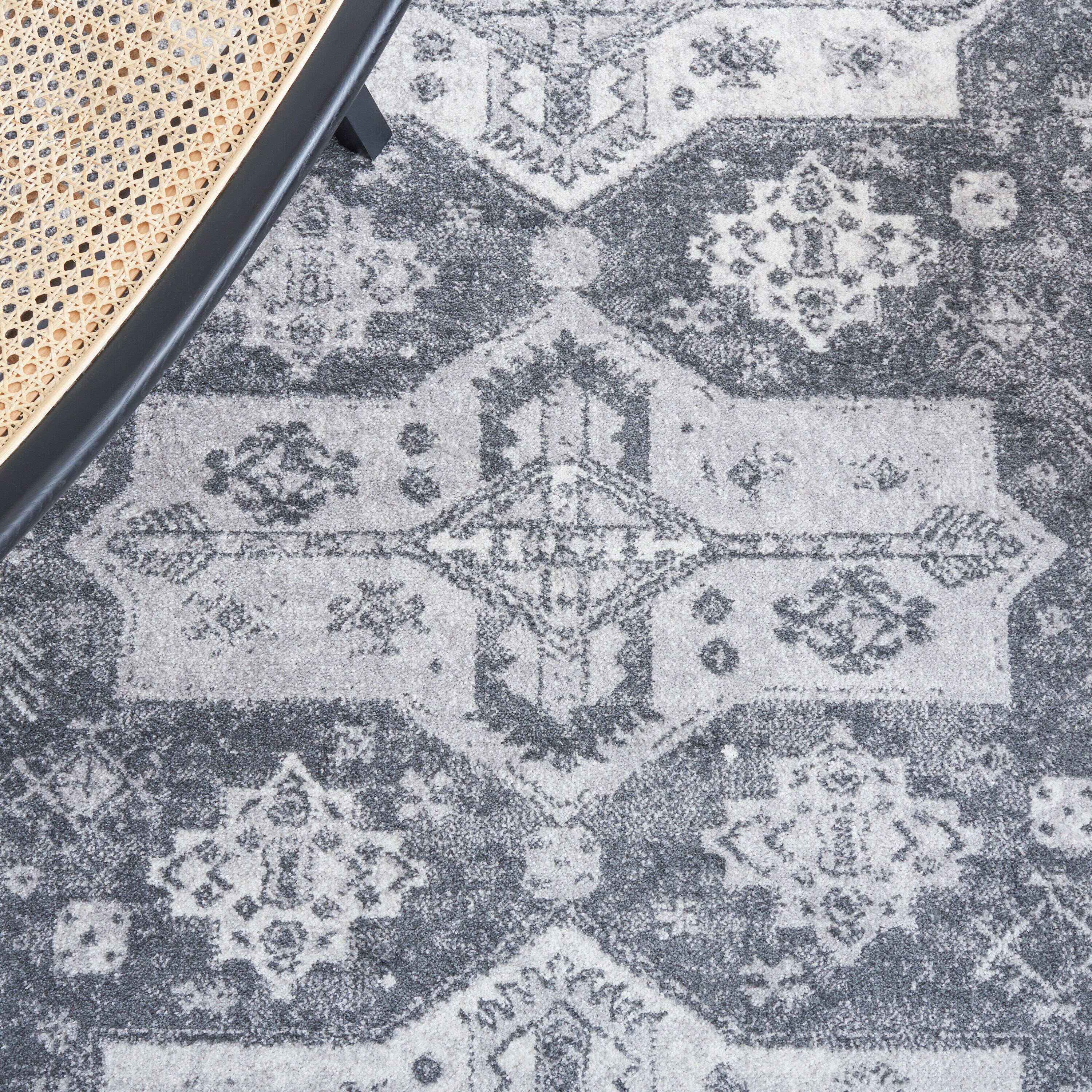 Safavieh TOS660F-5 rugs - View #6