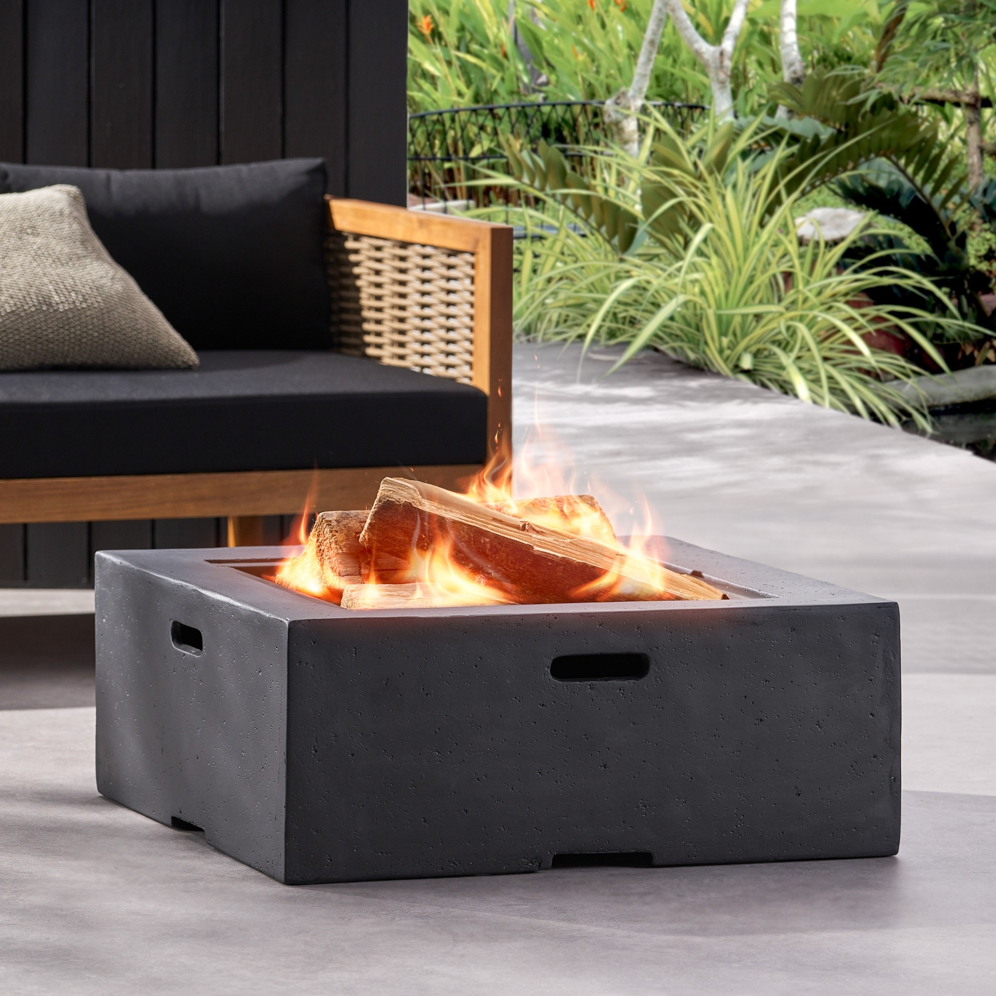 Dexmalle 29-in W Dark Gray Concrete Square Portable Wood-Burning Fire Pit #72476.00