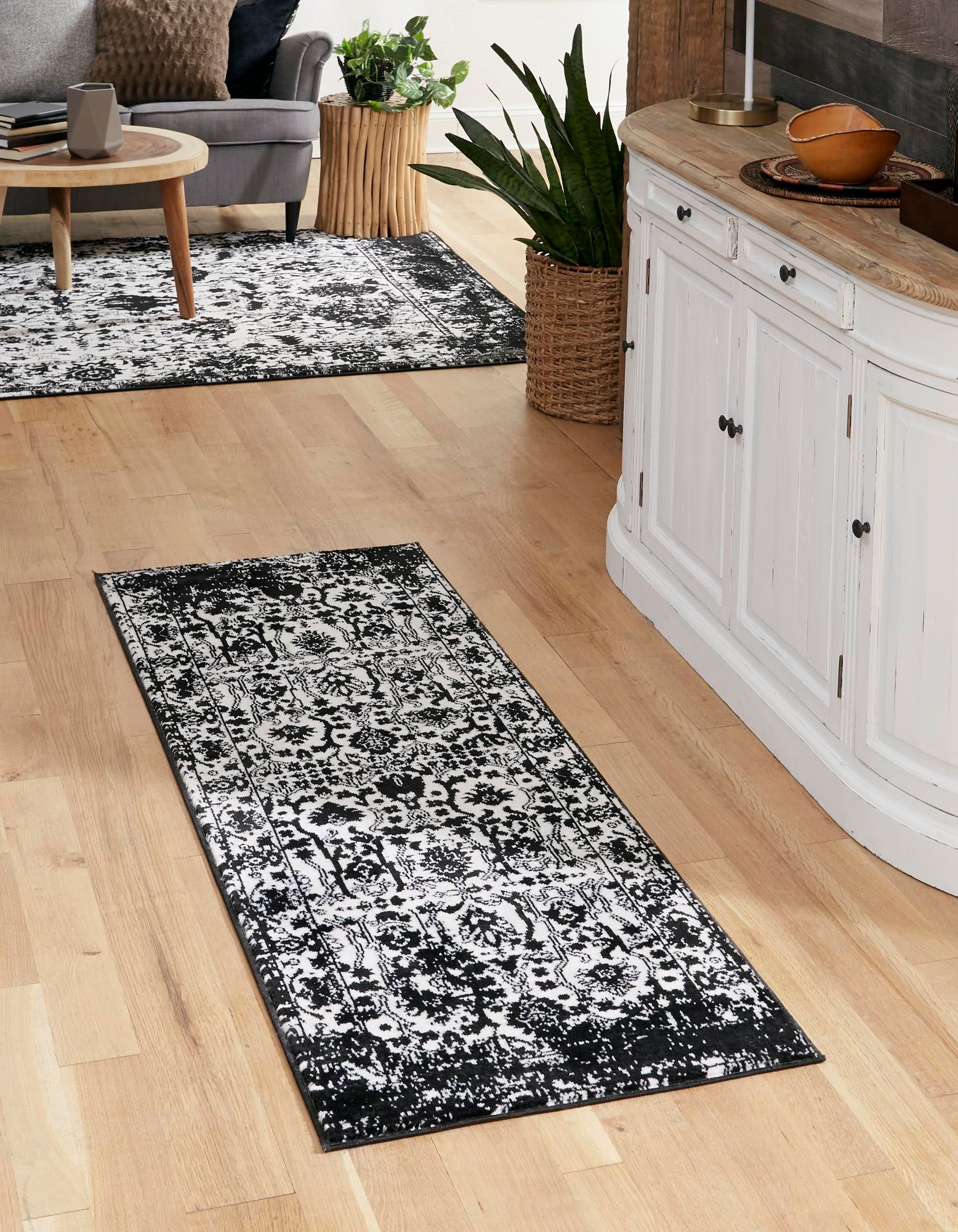 Unique Loom 3152079 Portland 2 x 8 (ft) Loomed Polypropylene Black and White Rectangular Indoor Border Runner rug