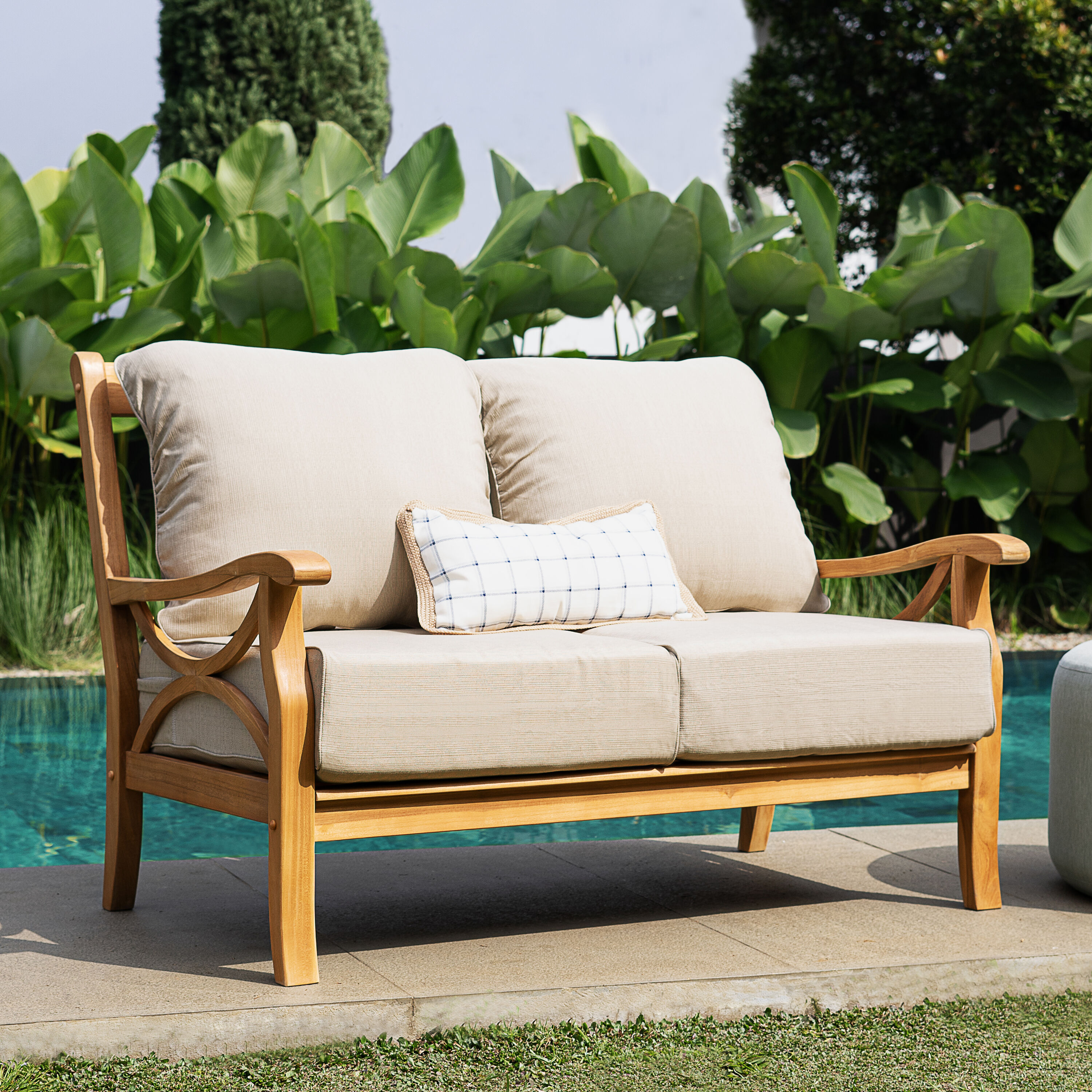 Cambridge Casual Chester Outdoor Loveseat with Beige Cushions and Teak Frame 140959 TW XX BG XX at Lowes