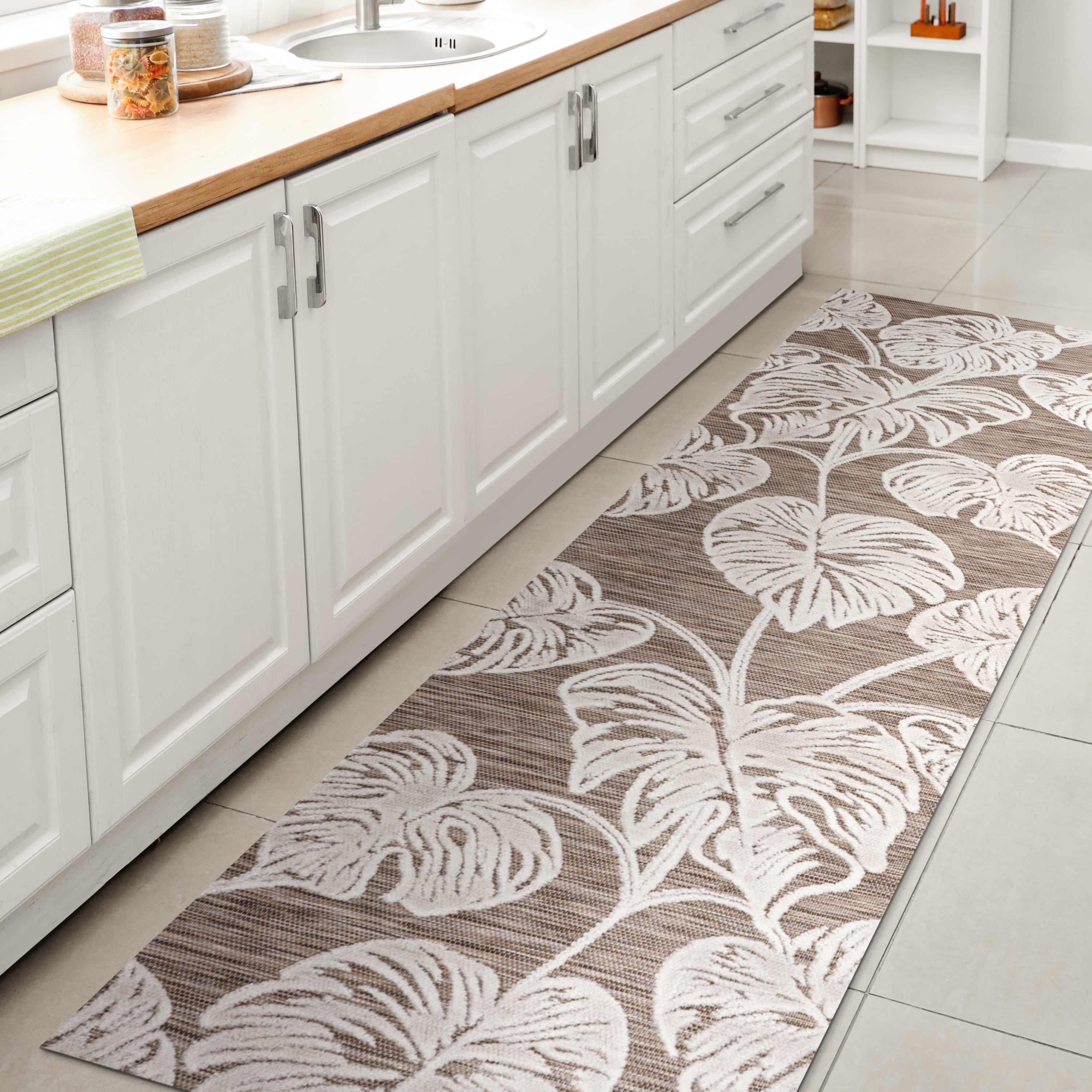 JONATHAN  Y HWC100B-28 Hawaii Tobago High-Low Two-Tone Monstera Leaf 2 x 8 (ft) Loomed Polypropylene Brown/Ivory Rectangular Indoor/Outdoor Floral/Botanical Coastal Runner rug