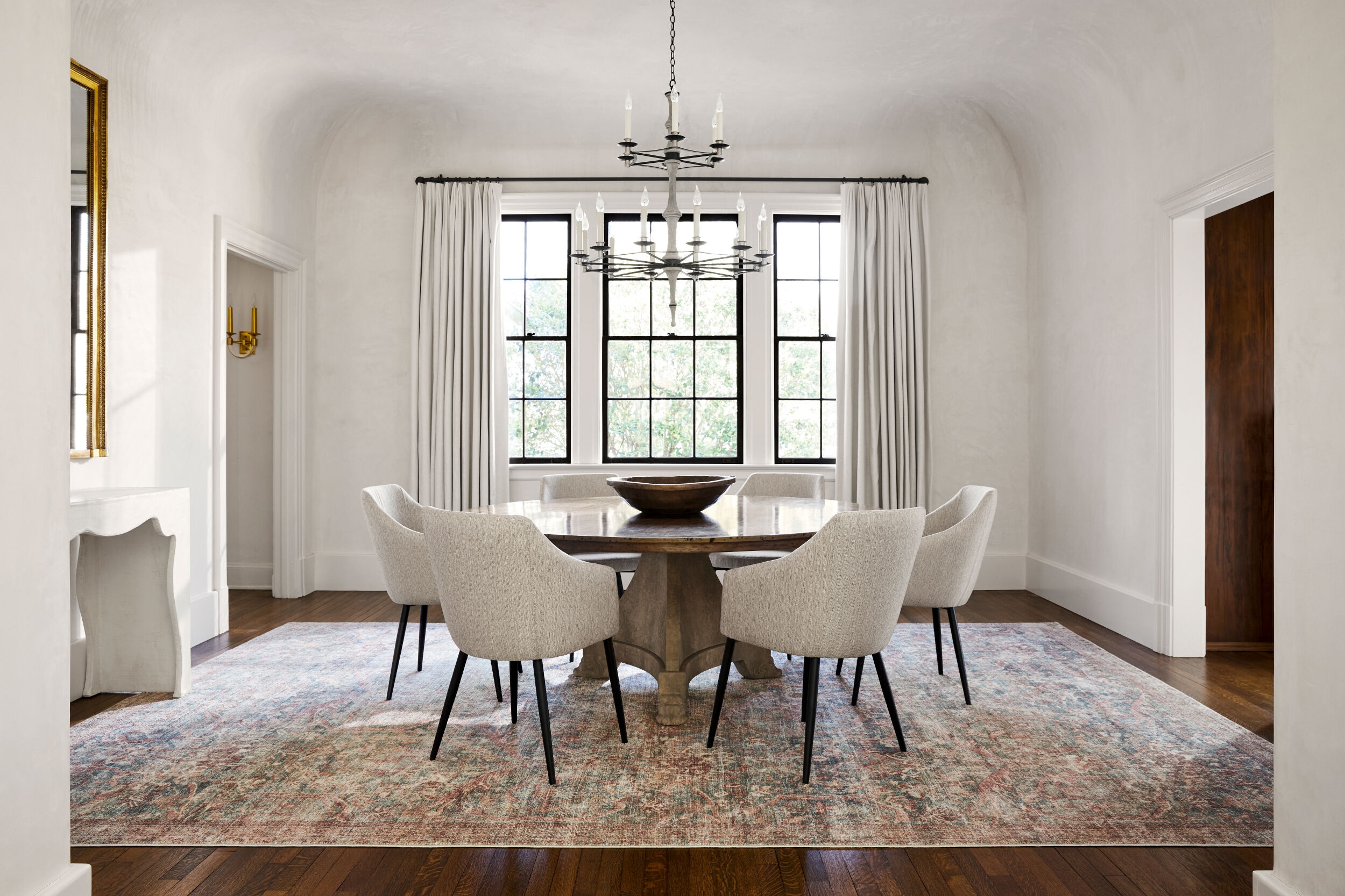 Marlene Beige and Blue Polyester Runner Rug, 2'7" x 7'3"