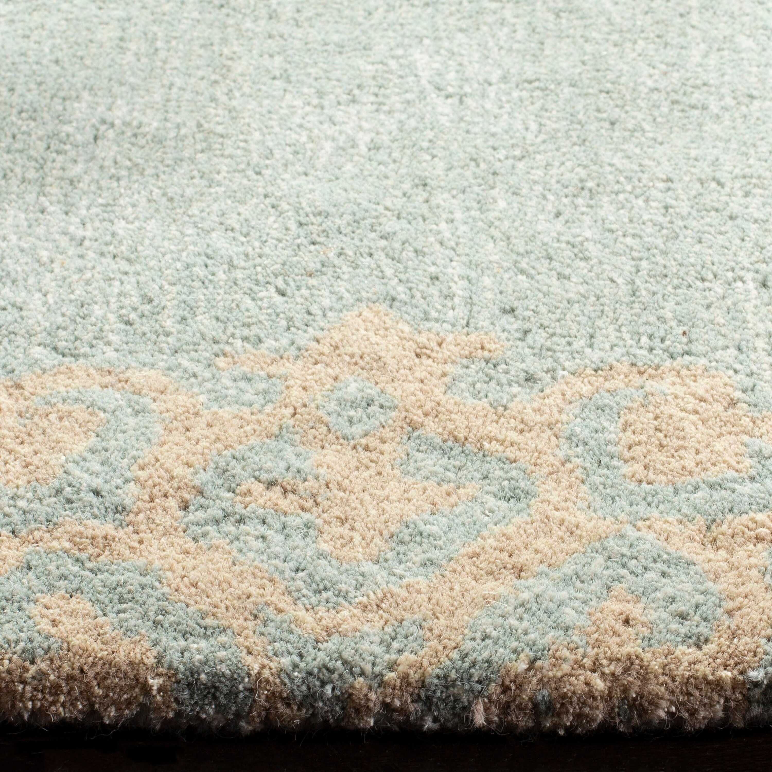 Safavieh SOH724A-8R rugs - View #3