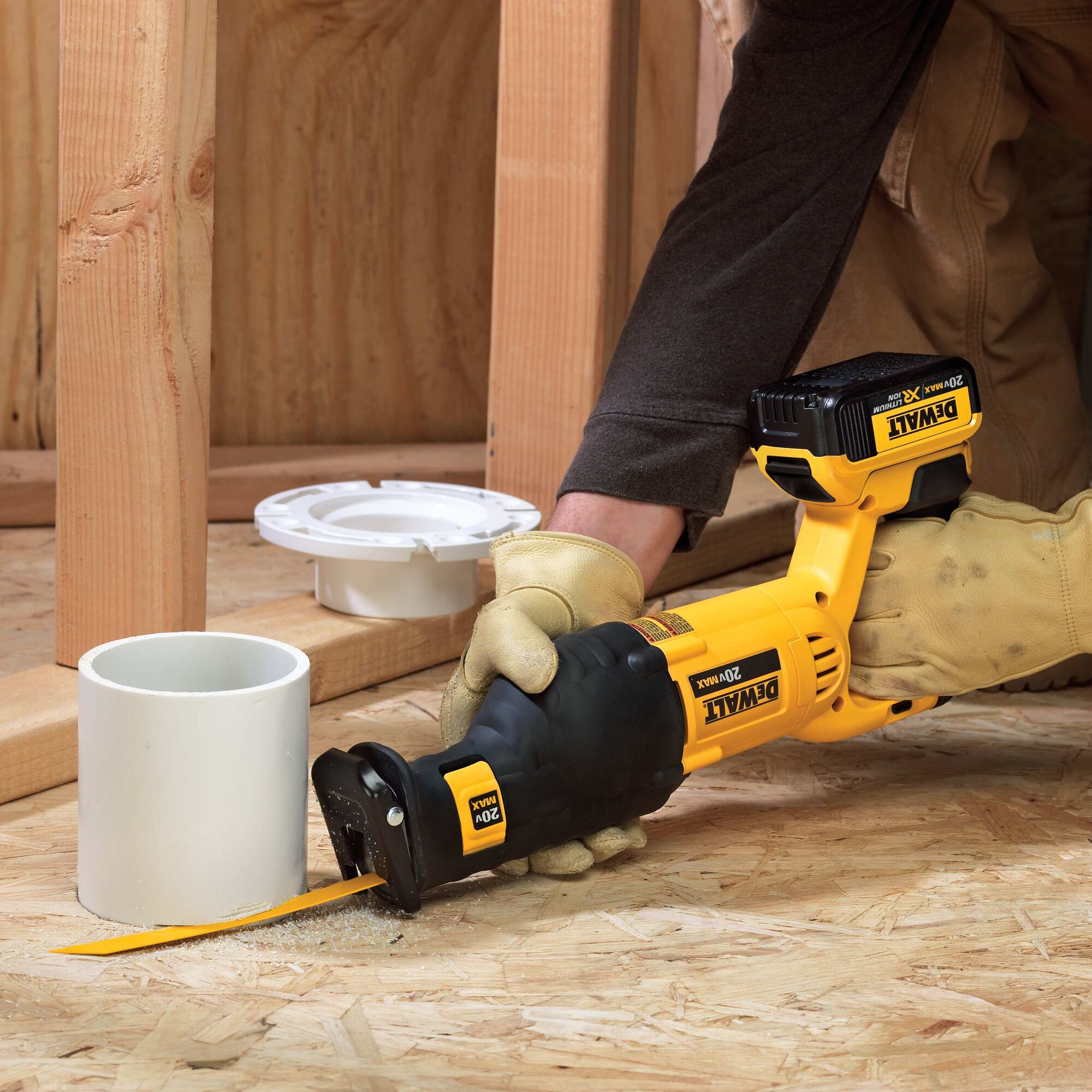 DEWALT 20-volt Max Variable Speed Cordless Reciprocating Saw (Bare Tool) in  the Reciprocating Saws department at