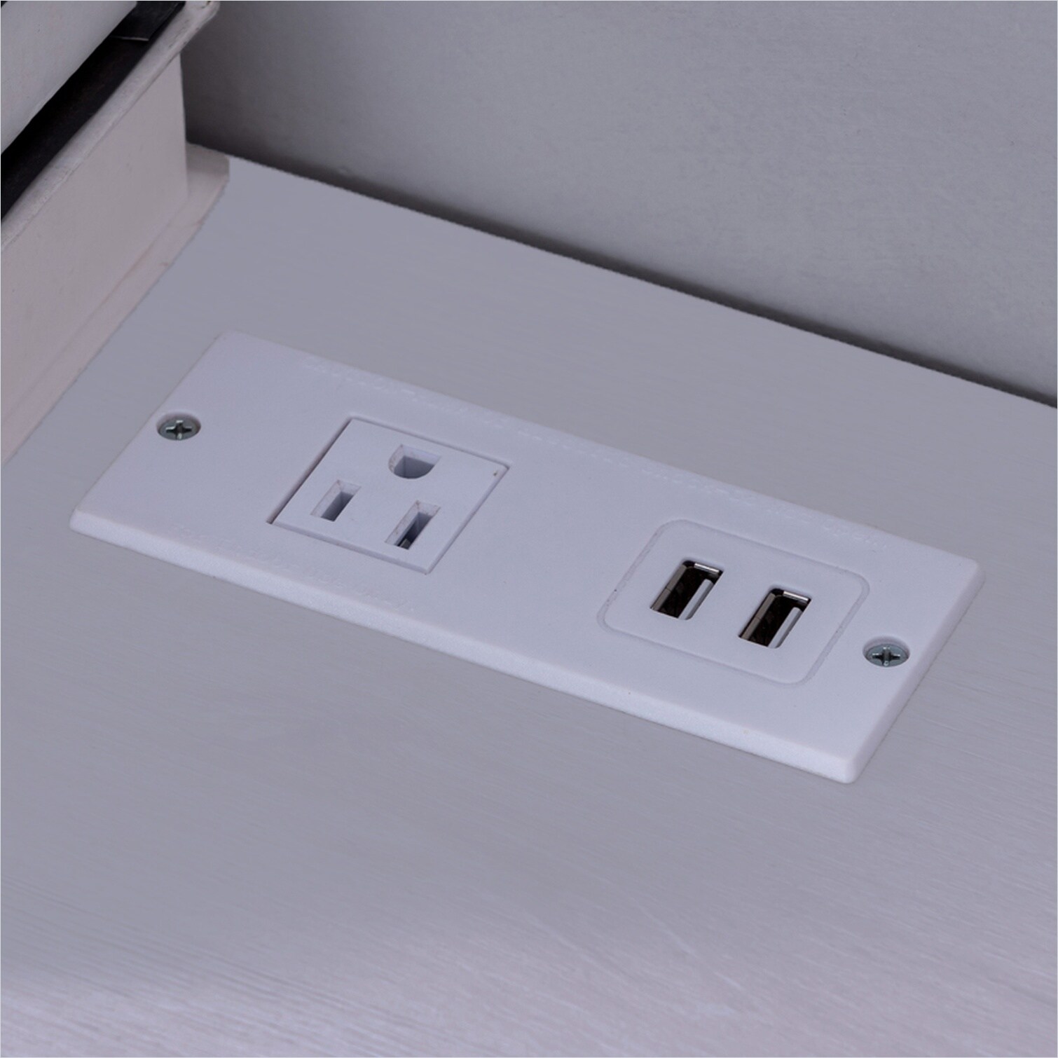 Naturefalls EUBRDES9N72I desks - View #3
