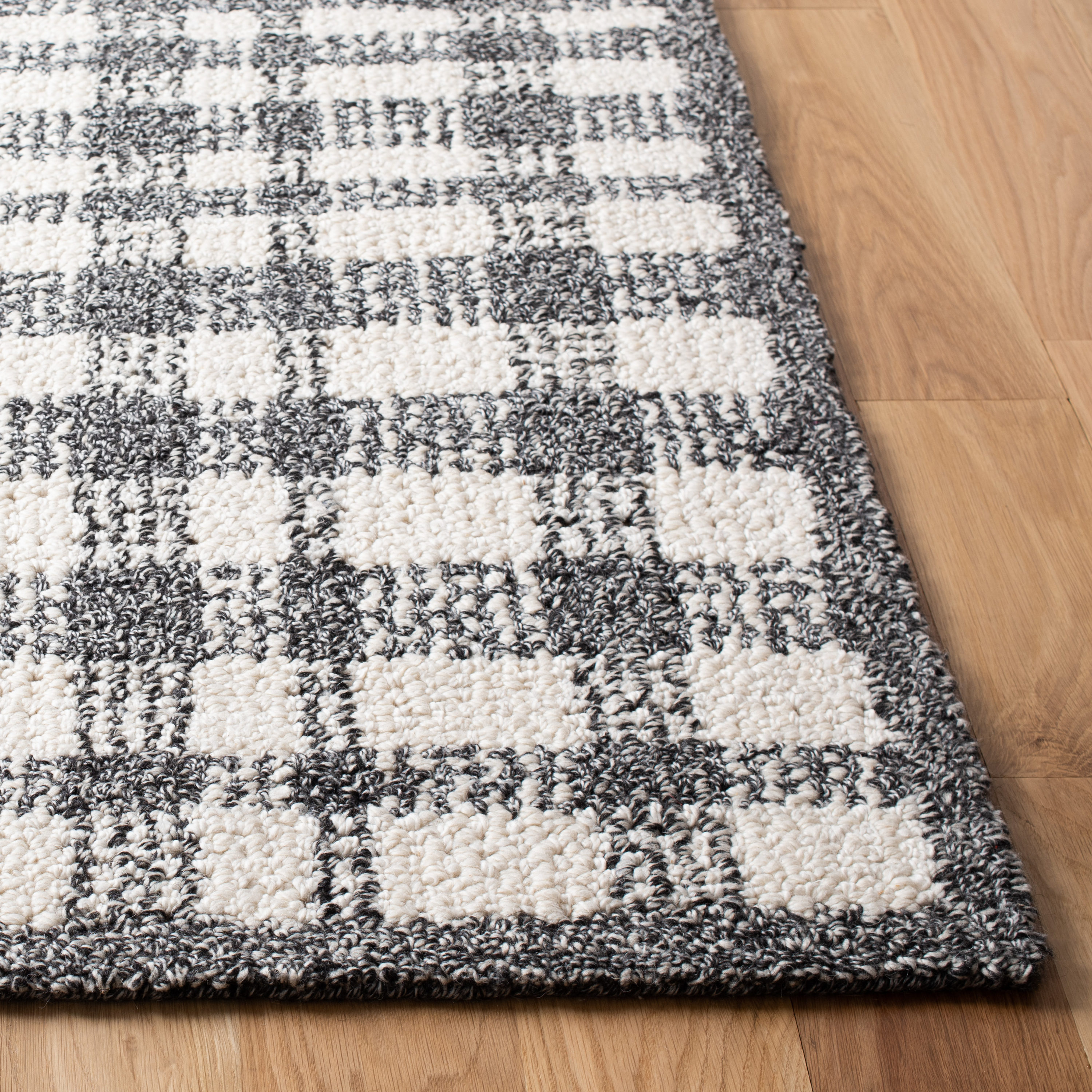 Black and Ivory Abstract Wool Viscose 4' x 6' Handmade Rug