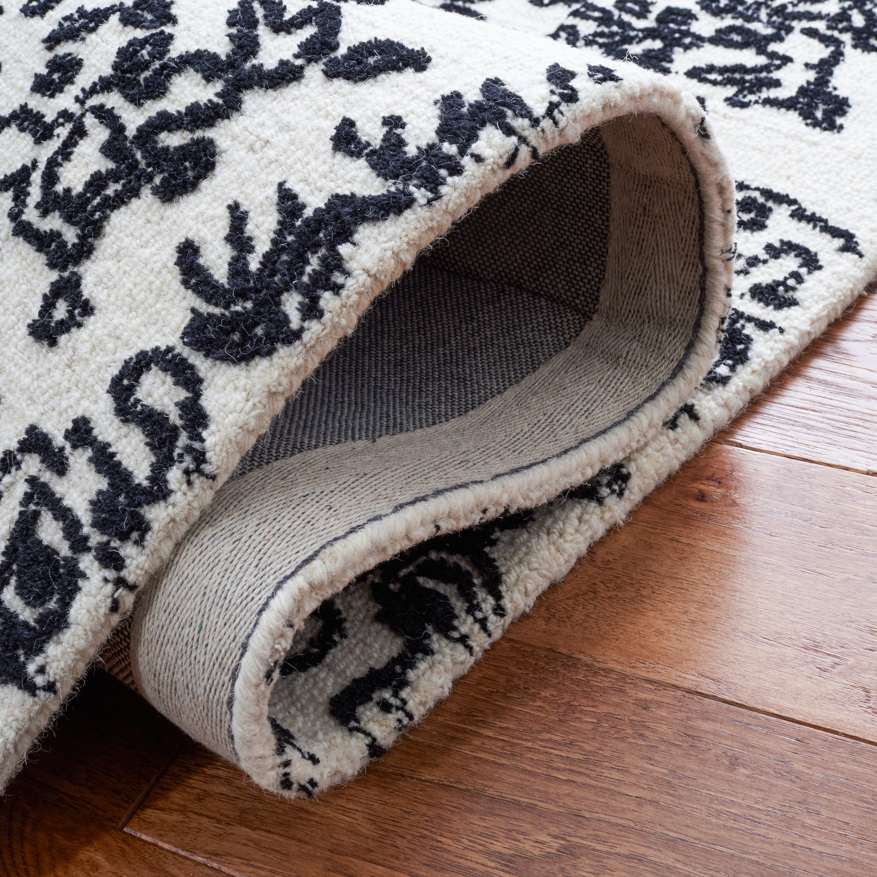 Safavieh MET993A-5 rugs - View #6
