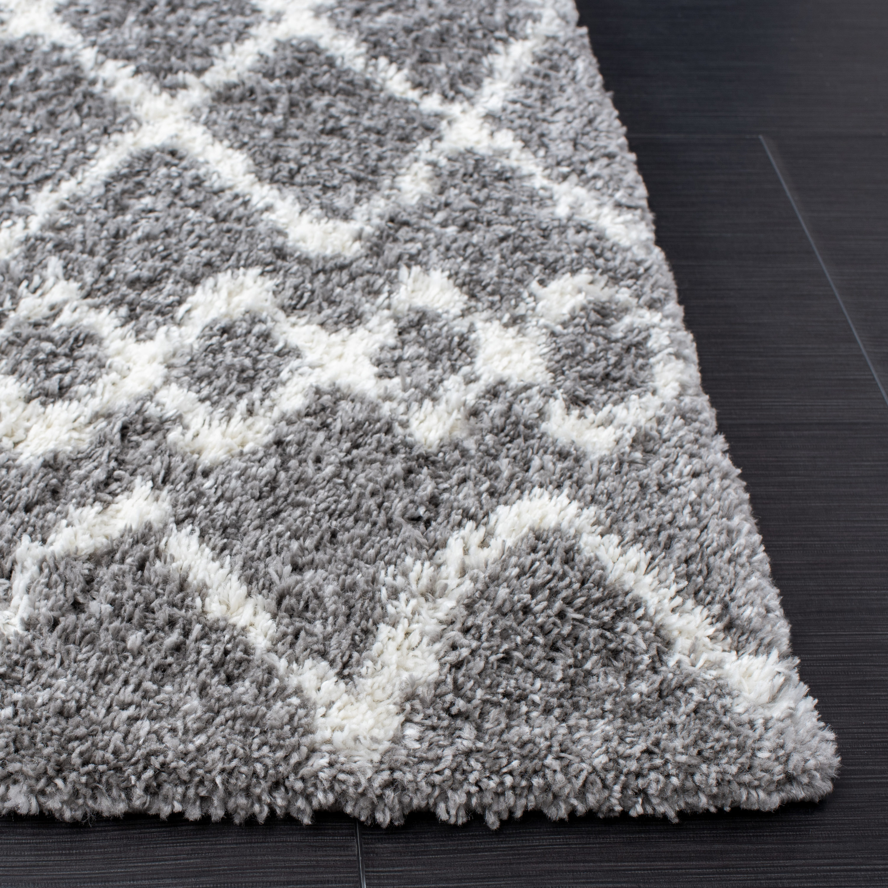 Safavieh BER194F-5 rugs - View #3