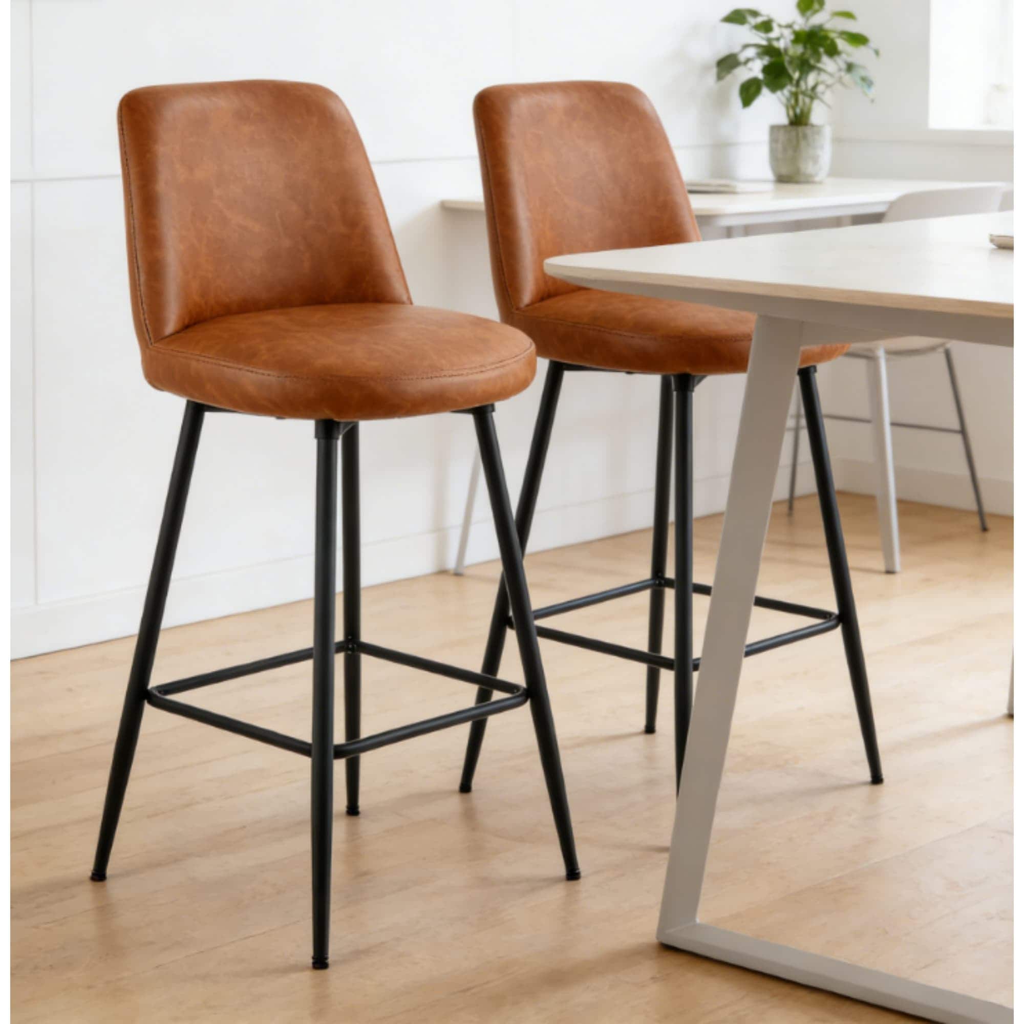 Lycvki 20.87-in W Casual Brown Faux leather Swivel Club Chair