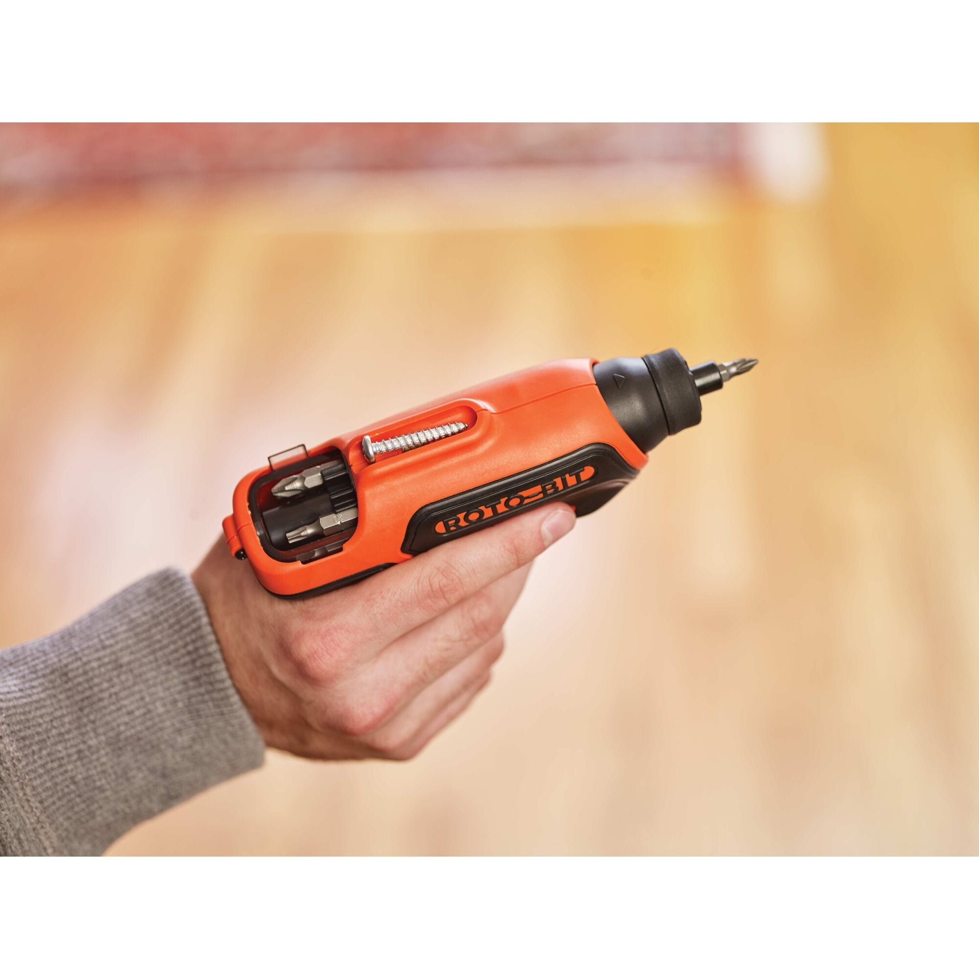 Black and Decker ROTO-BIT 1/4 Cordless Fixed 1/4 Drive Rechargeable  Screwdriver Kit 4 volt 18