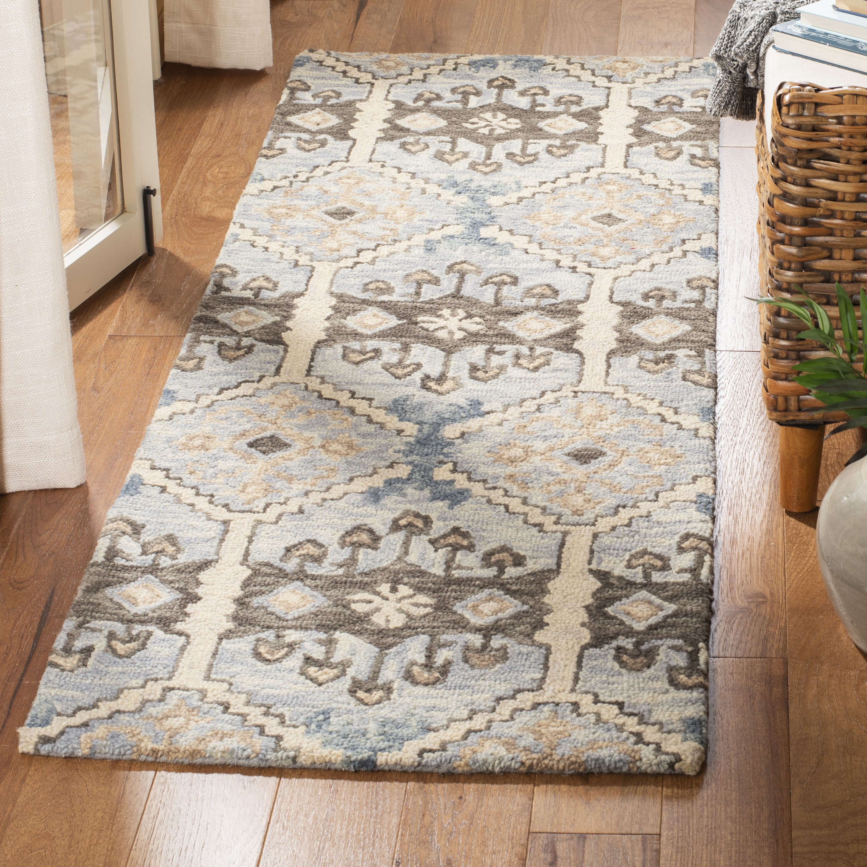 Safavieh APN512M-27 Aspen Lugano 2 x 7 (ft) Tufted Wool Light Blue/Cream Rectangular Indoor Abstract Southwestern Runner rug