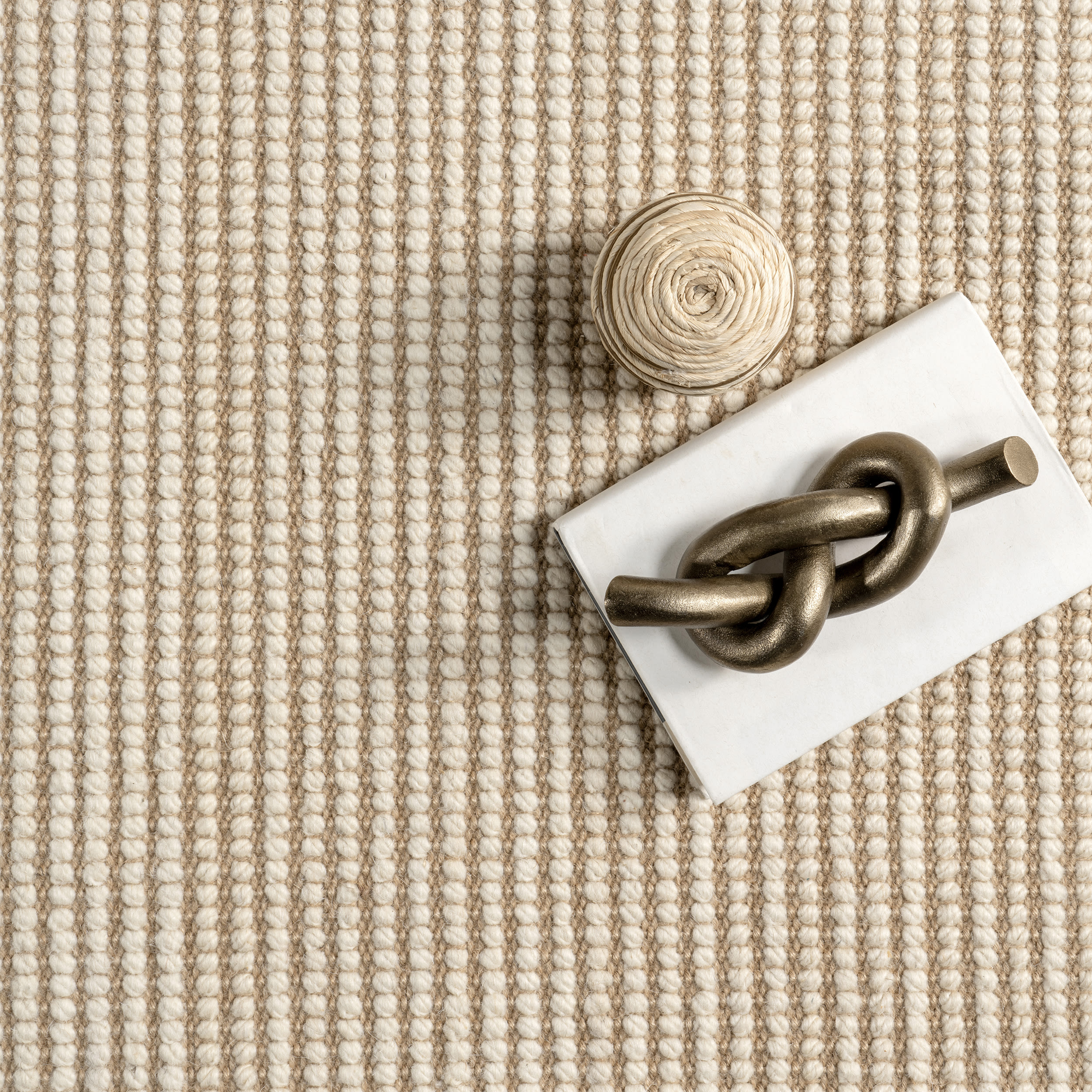 Ivory and Beige Reversible Wool Cotton 4' x 6' Area Rug