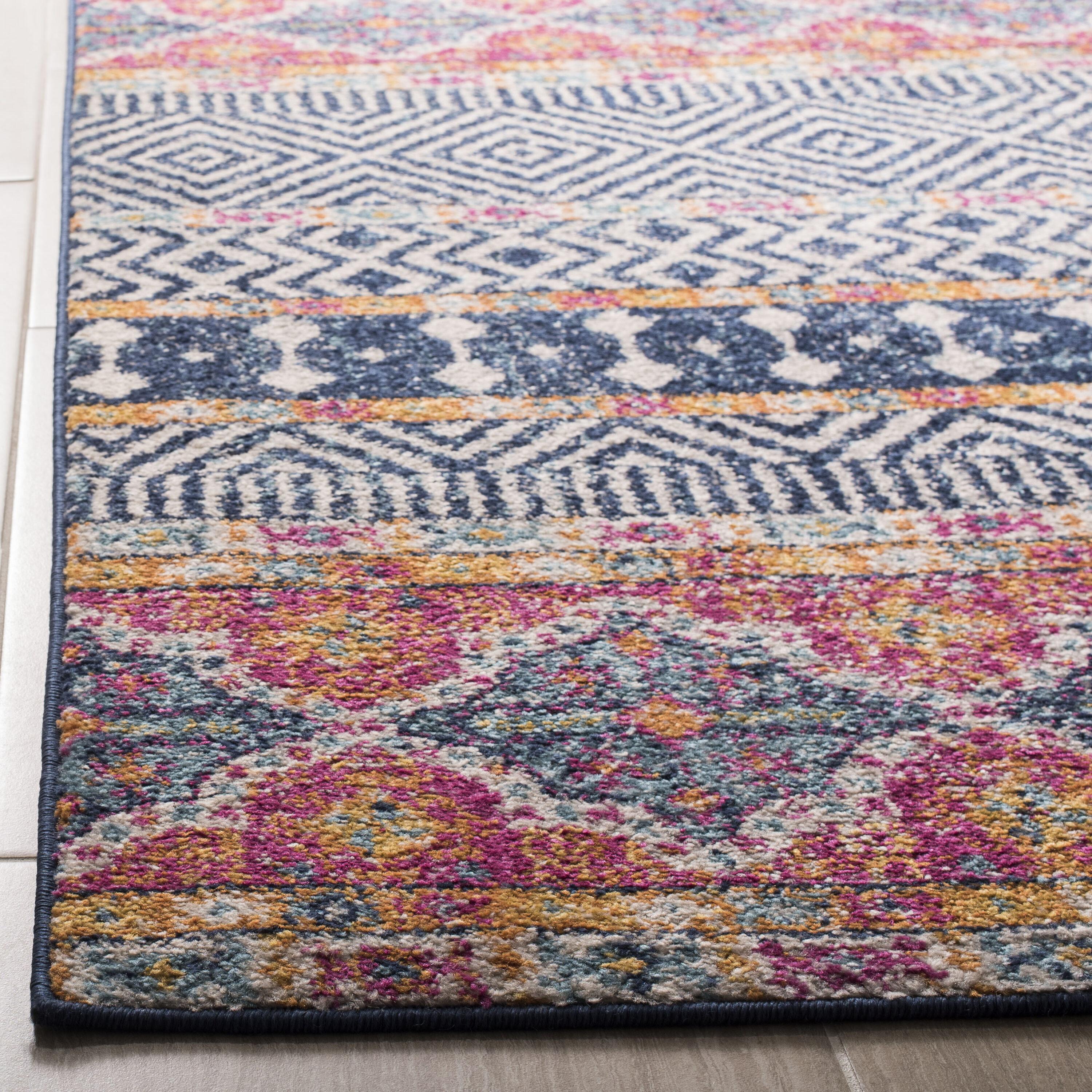 Safavieh MAD797N-3 rugs - View #3