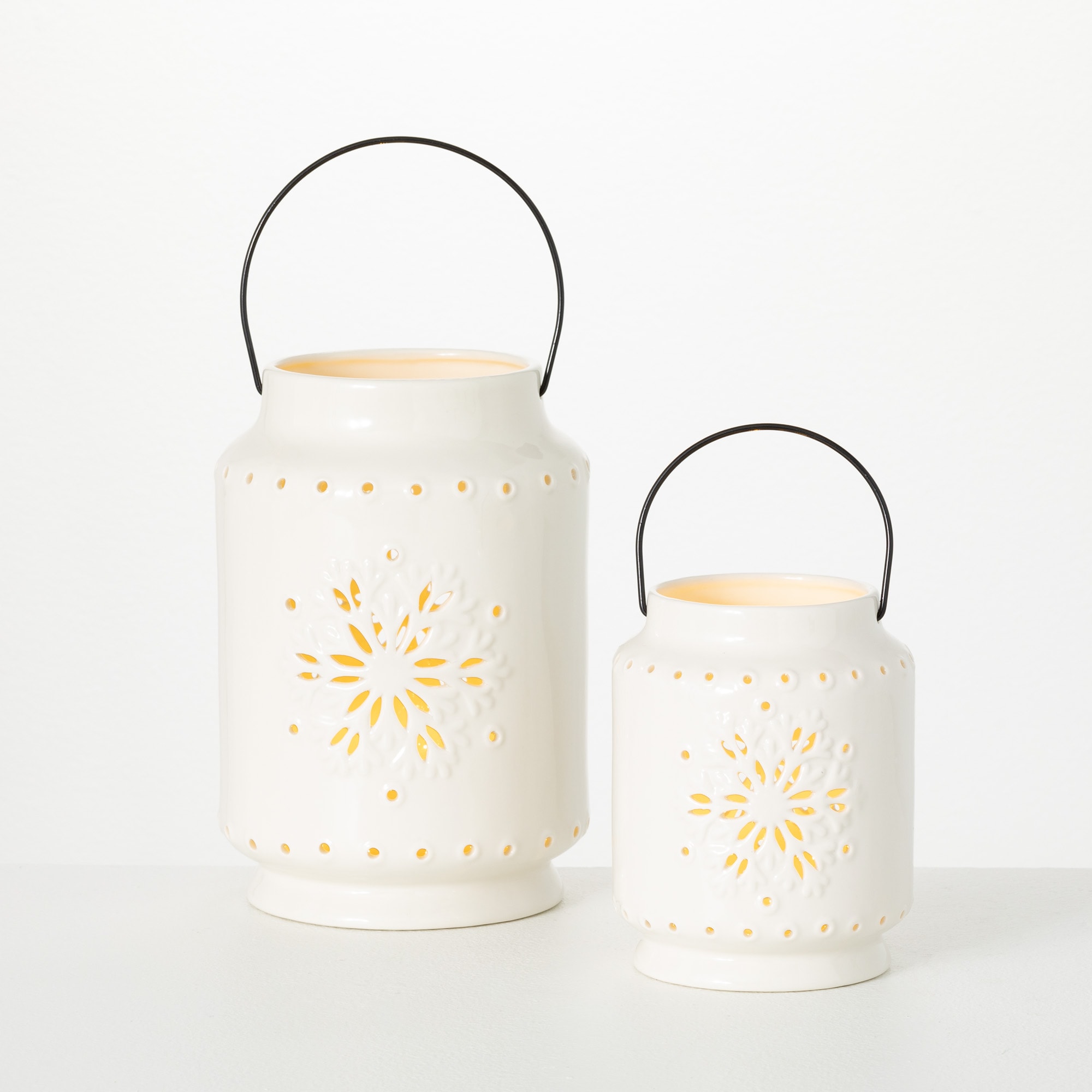 Sullivans PN3830 9.5-Inches Lighted Tabletop Decoration Lantern 2 -Pack Battery-operated Christmas Decor