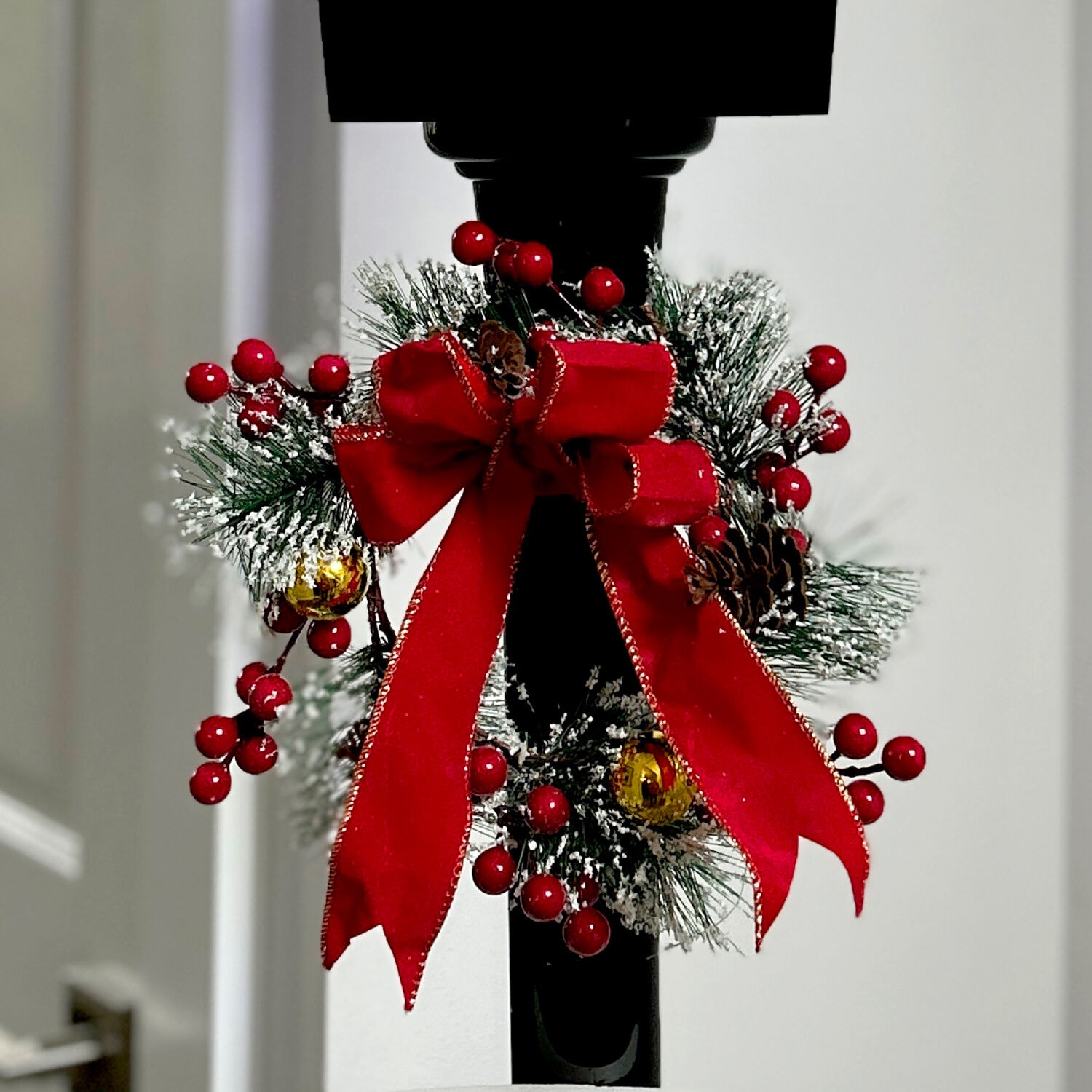 Fraser Hill Farm FSSL071A-BLK2 Table-Christmas-Decorations - View #19
