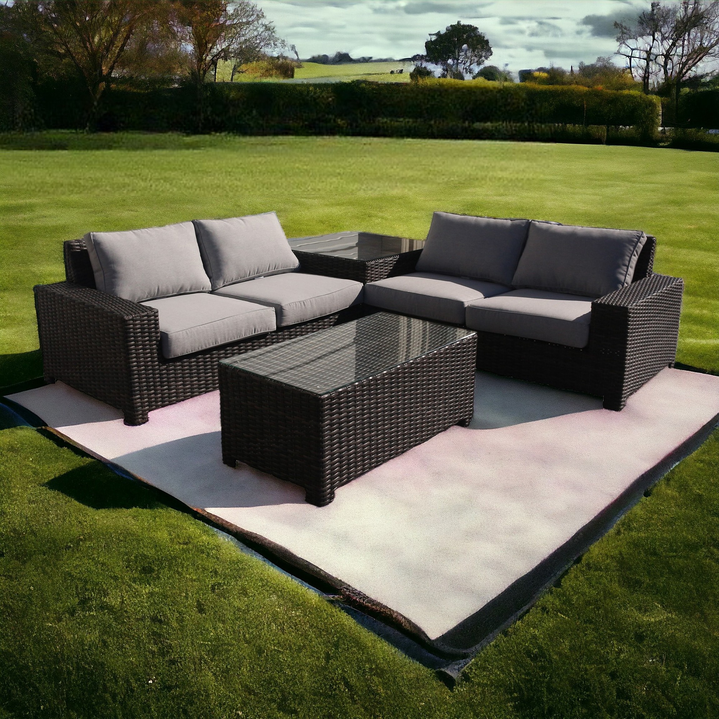 Courtyard Casual 5898 St Lucia 4-Piece Wicker Patio Conversation Set with Gray Cushions