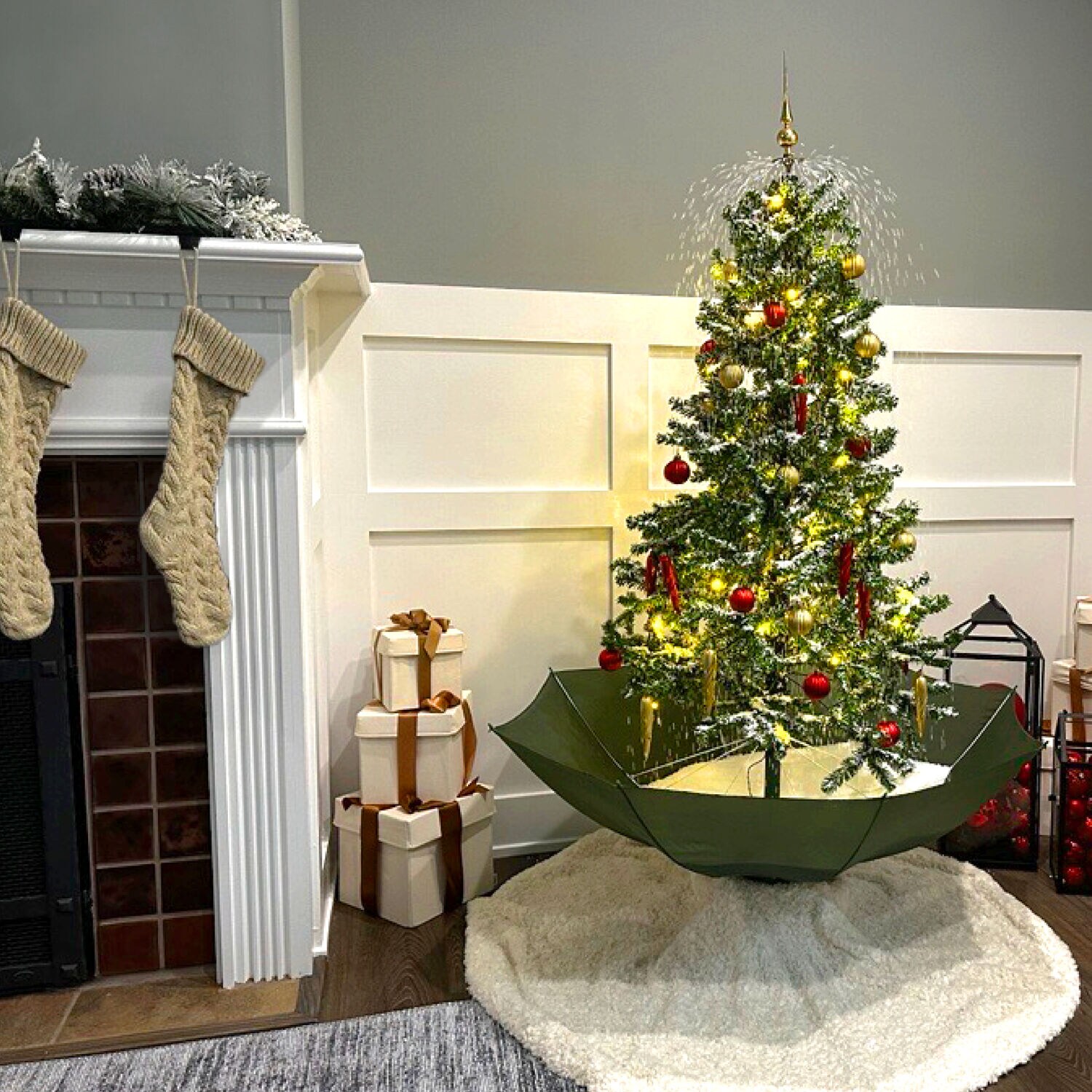 Fraser Hill Farm FSTR067A-GN Artificial-Christmas-Trees - View #8
