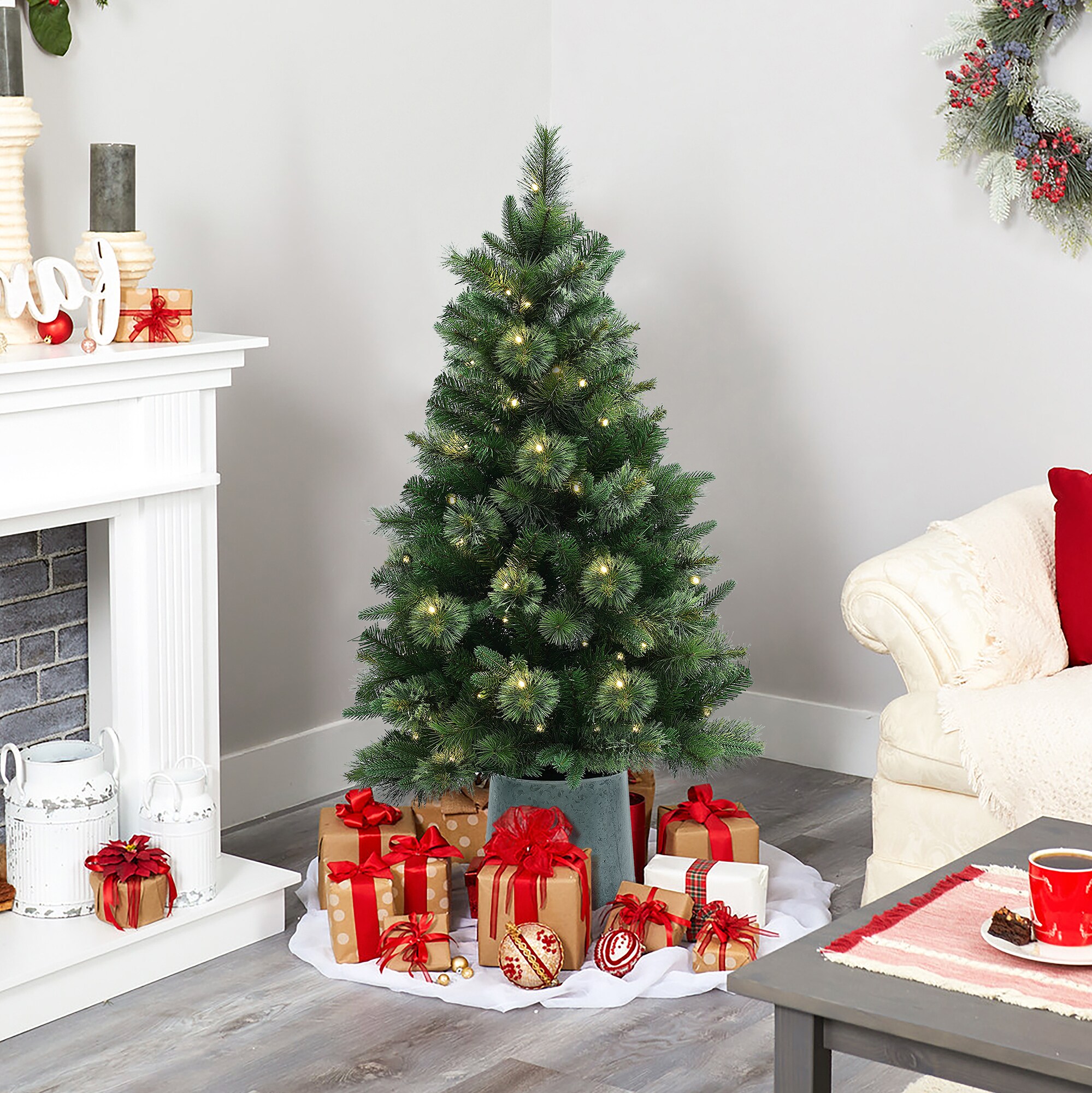 LuxenHome WHAP1787 Artificial-Christmas-Trees - View #4