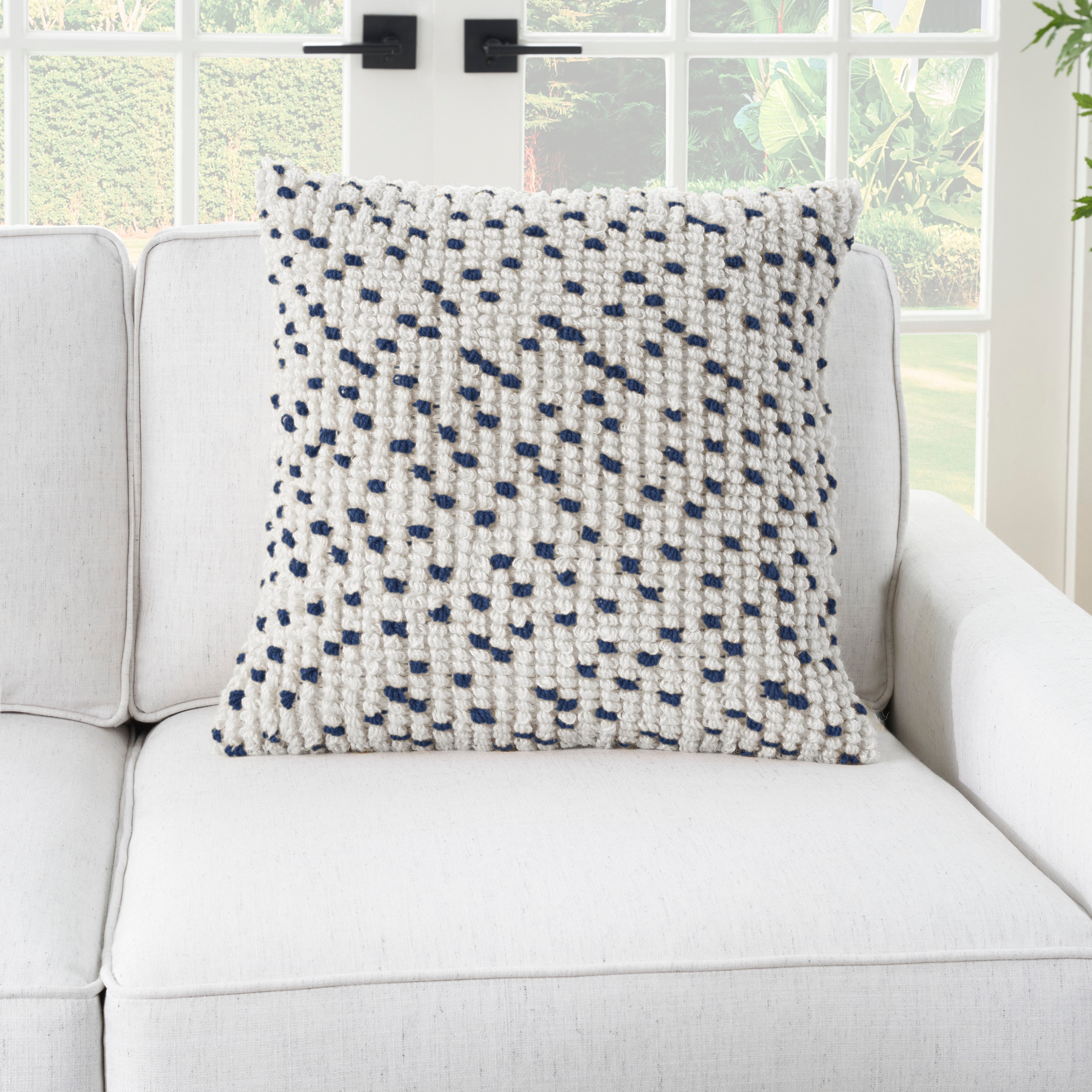 Mina Victory Outdoor Pillows 18-in x 18-in Navy Indoor Decorative ...