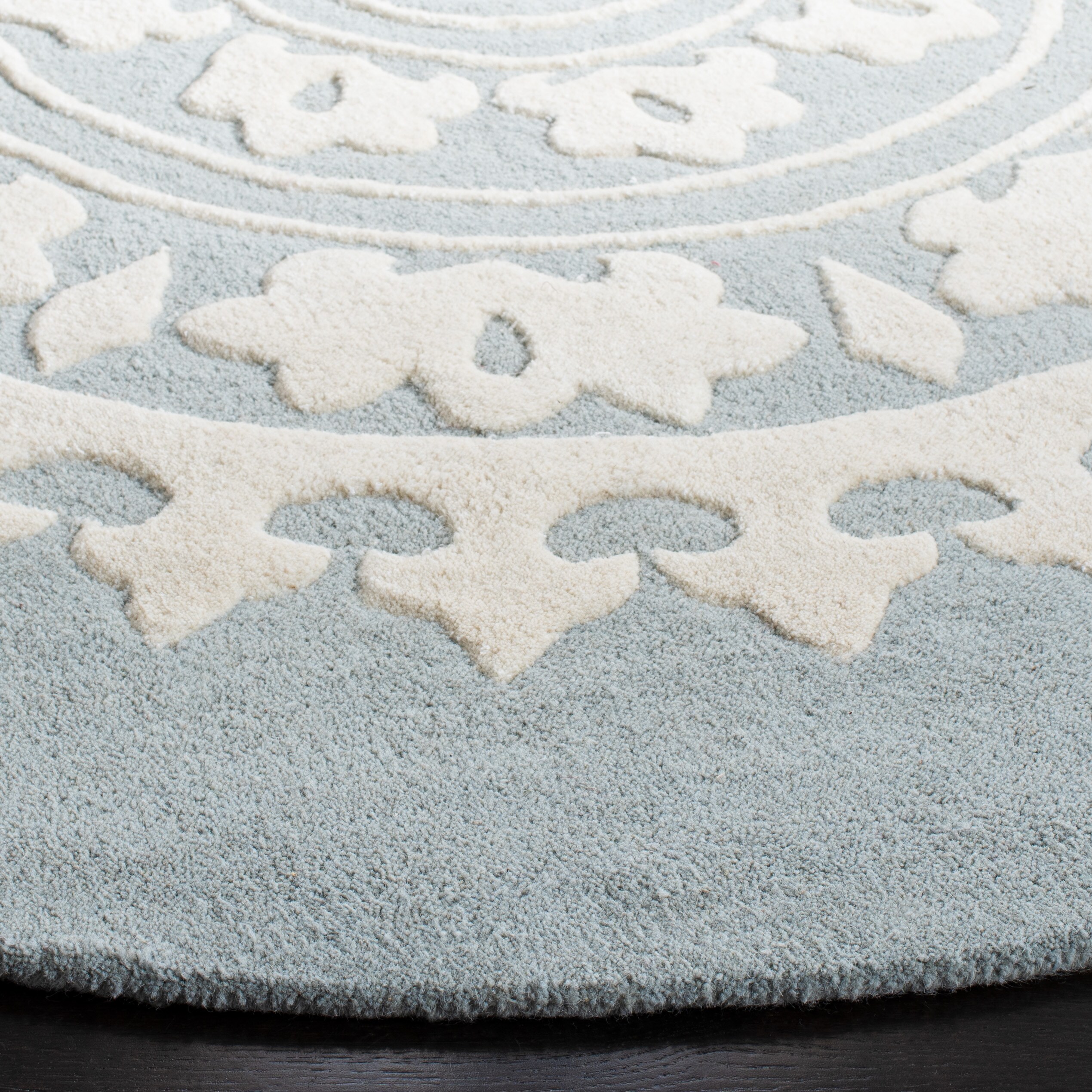 Safavieh SOH732K-6R rugs - View #3