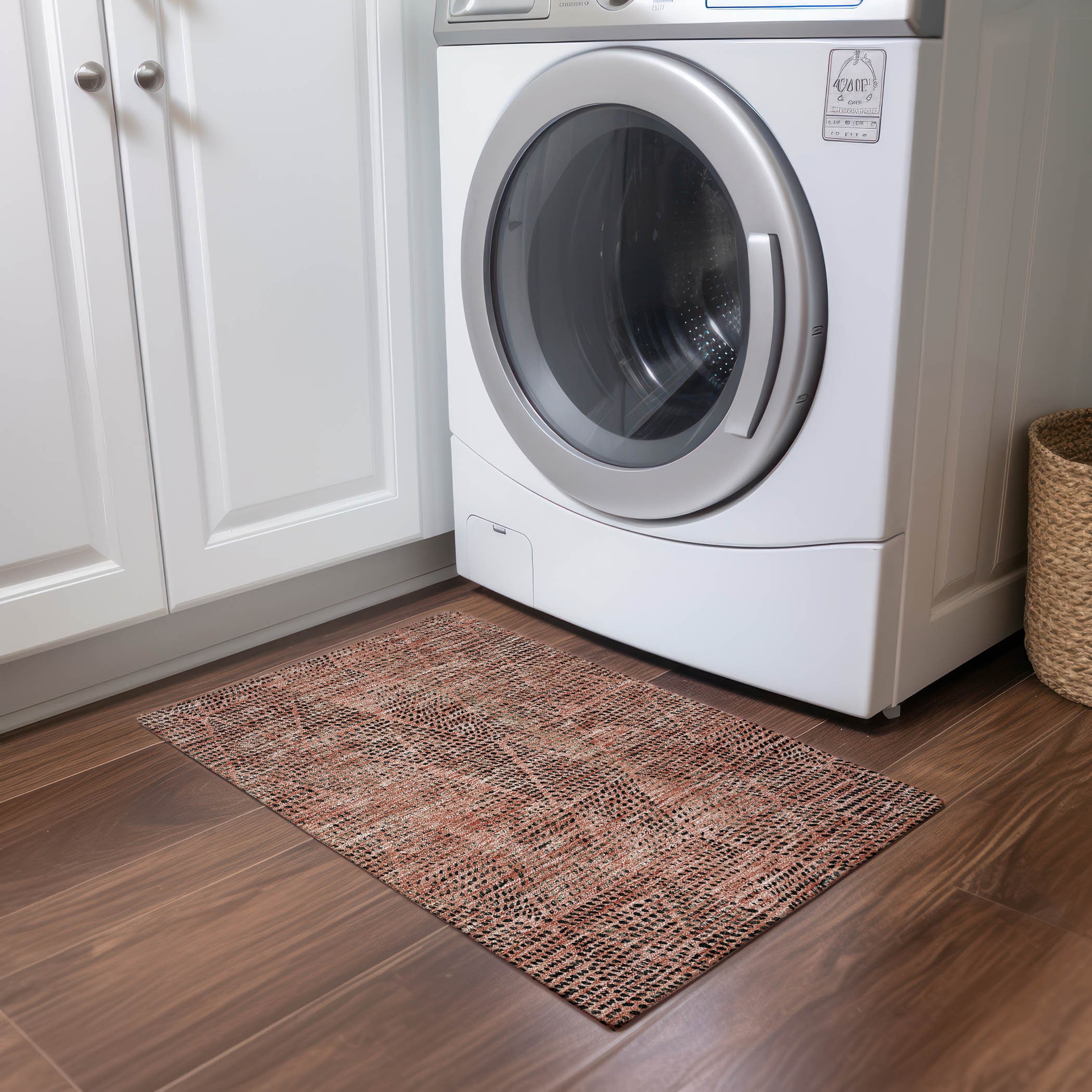 Salmon Diamond Pattern Washable Synthetic Area Rug