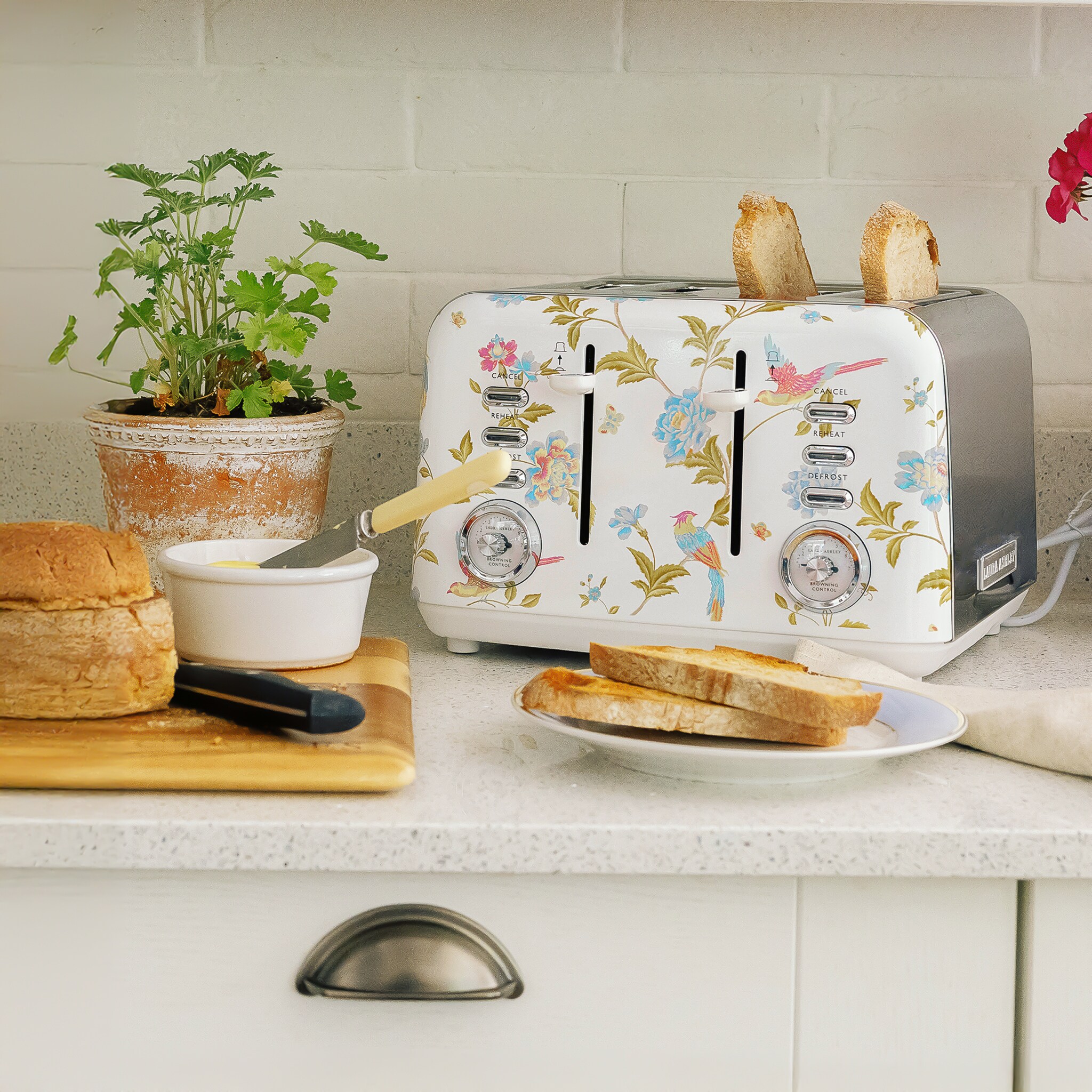 Laura Ashley VQSBT583LAW toasters - View #3