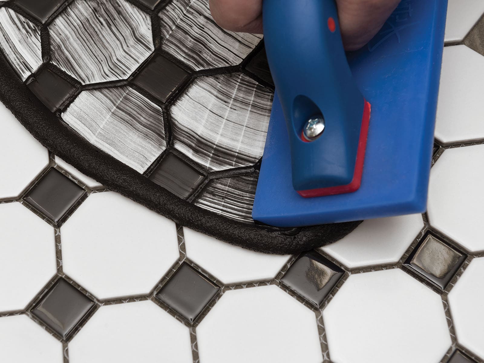 MAPEI UltraColor Plus Max 10-lb Jet Black #5118 All-in-one Grout in the  Grout department at