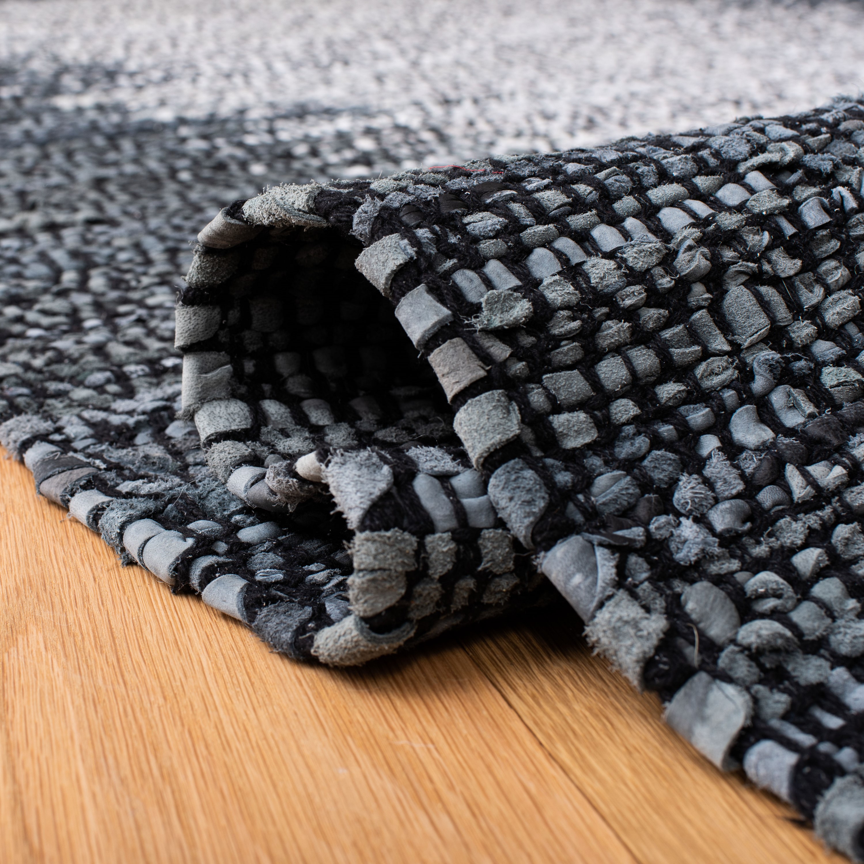 Safavieh VTL387B-5 rugs - View #5