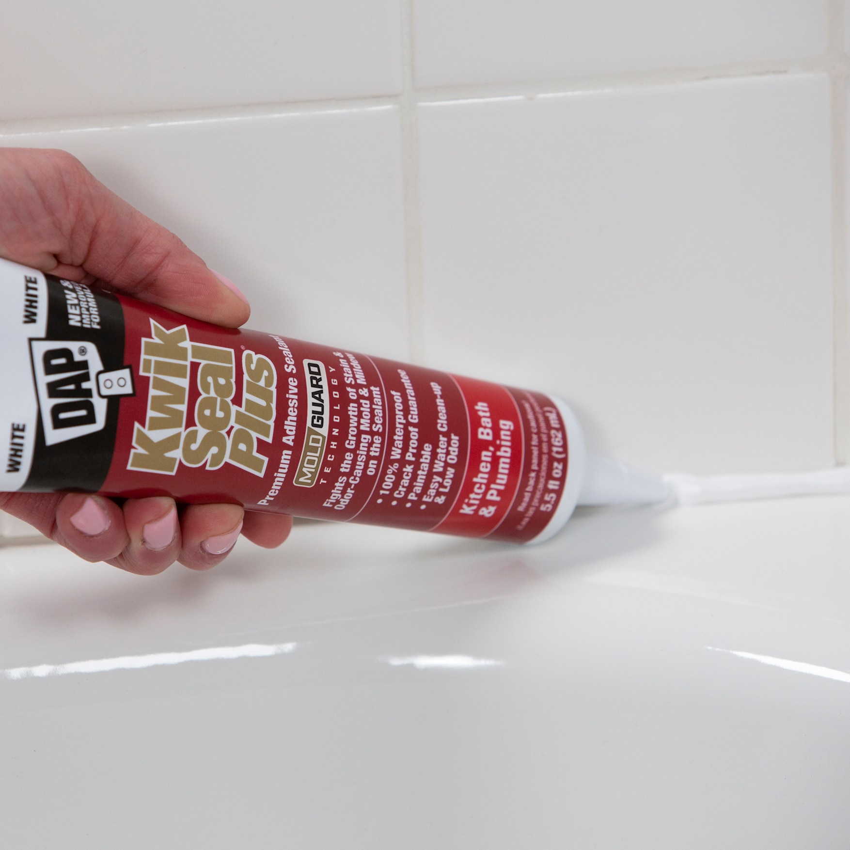 DAP Kwik Seal Plus 5.5-oz Kitchen and Bath White Paintable Latex Caulk ...