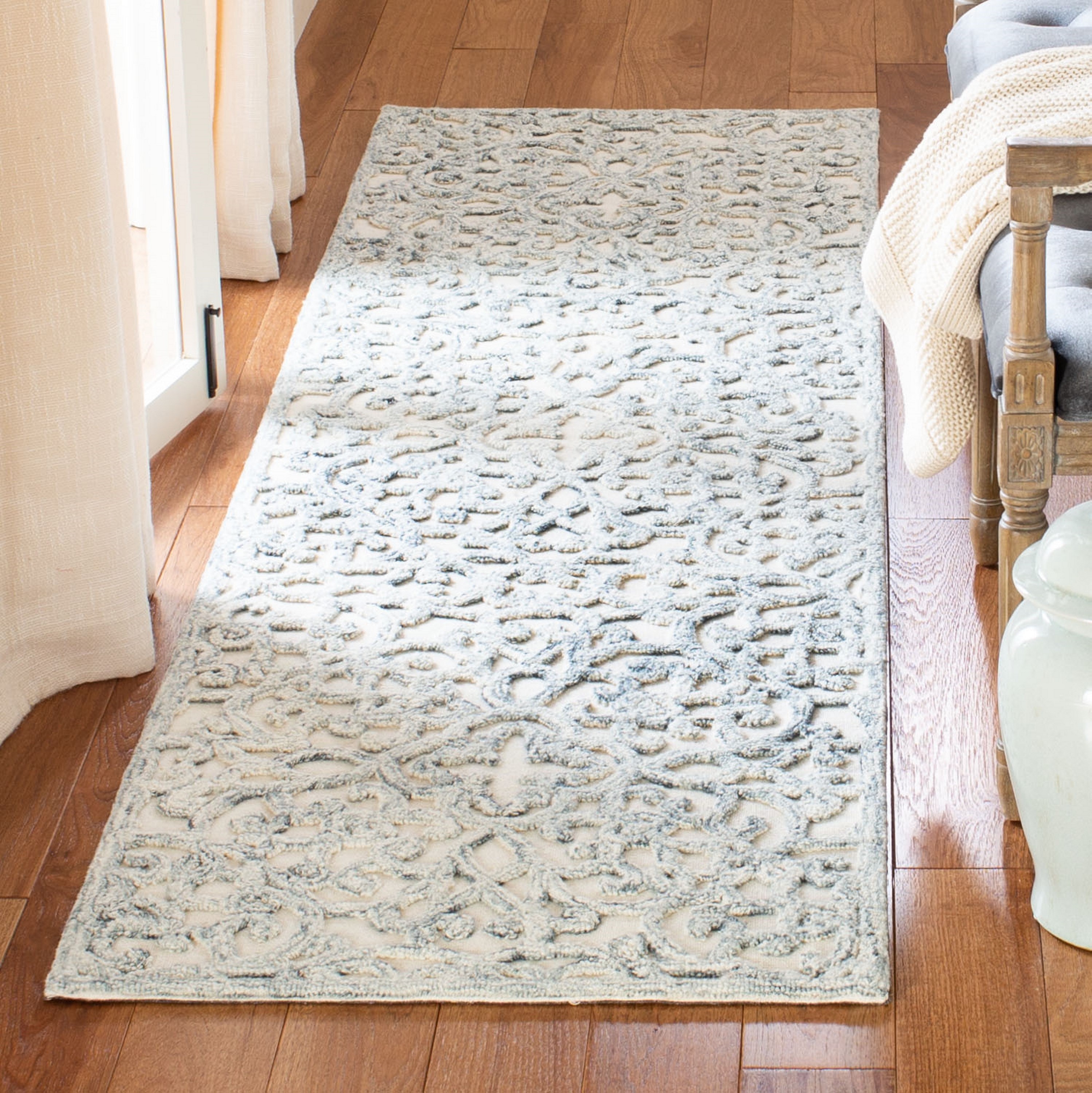Safavieh TRC103H-28 Trace Megane 2 x 8 (ft) Tufted Wool Charcoal/Ivory Rectangular Indoor Floral/Botanical Farmhouse/Cottage Runner rug