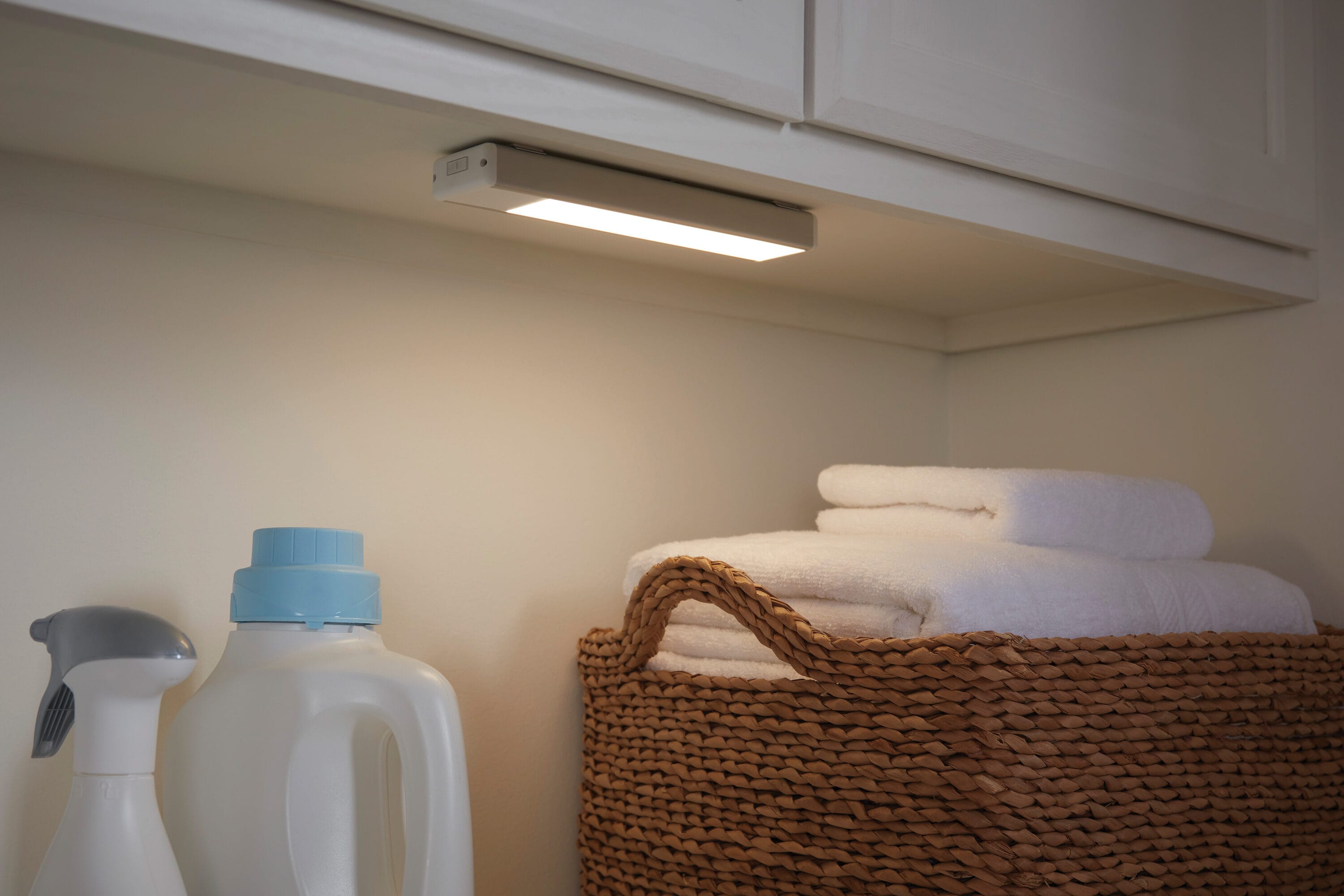 Utilitech TL-ELL21-9IN-S2-1.5W Led-Cabinet-Lighting - View #12