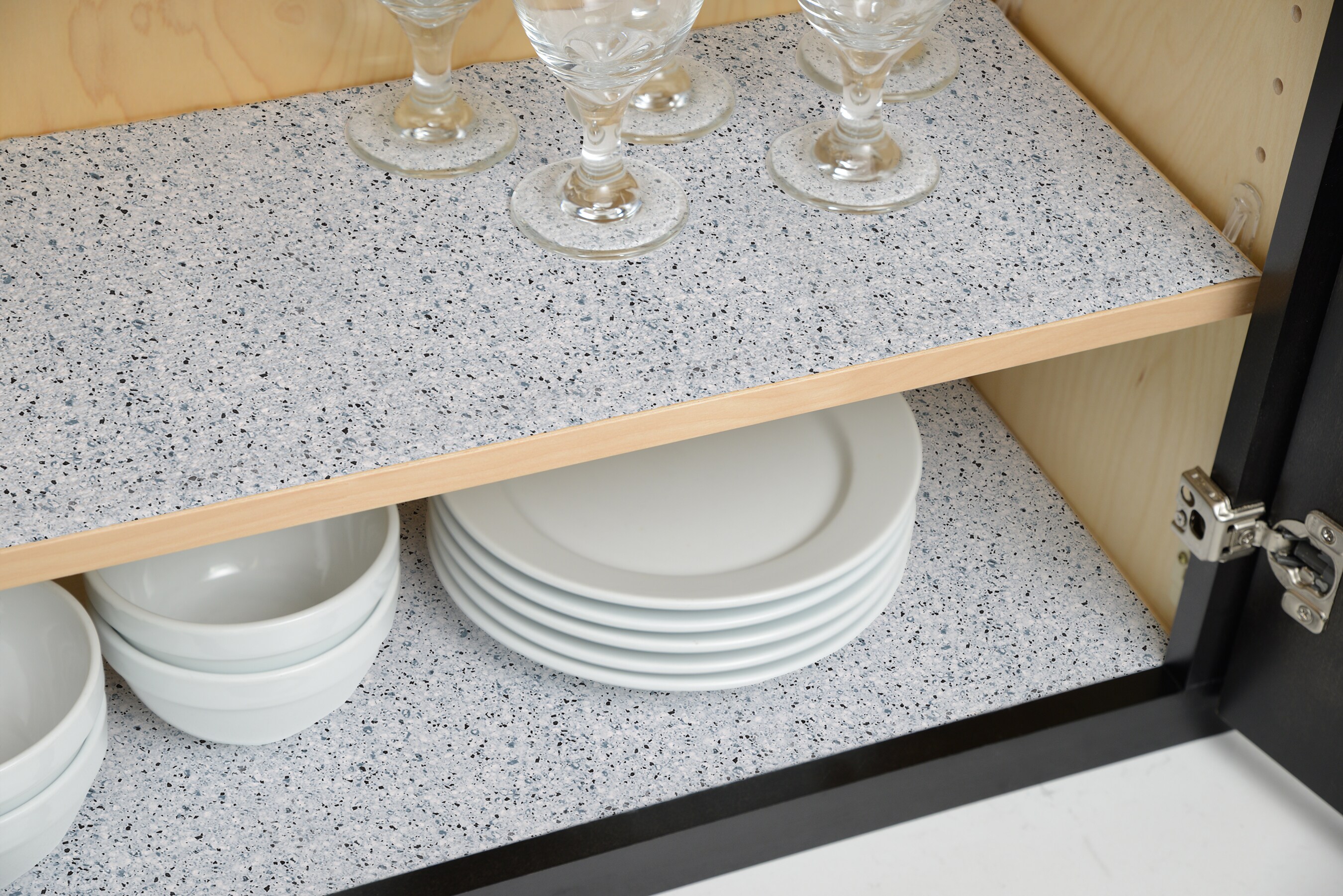 Con-Tact 16F-C9AQ62-06 Shelf-Liner - View #3