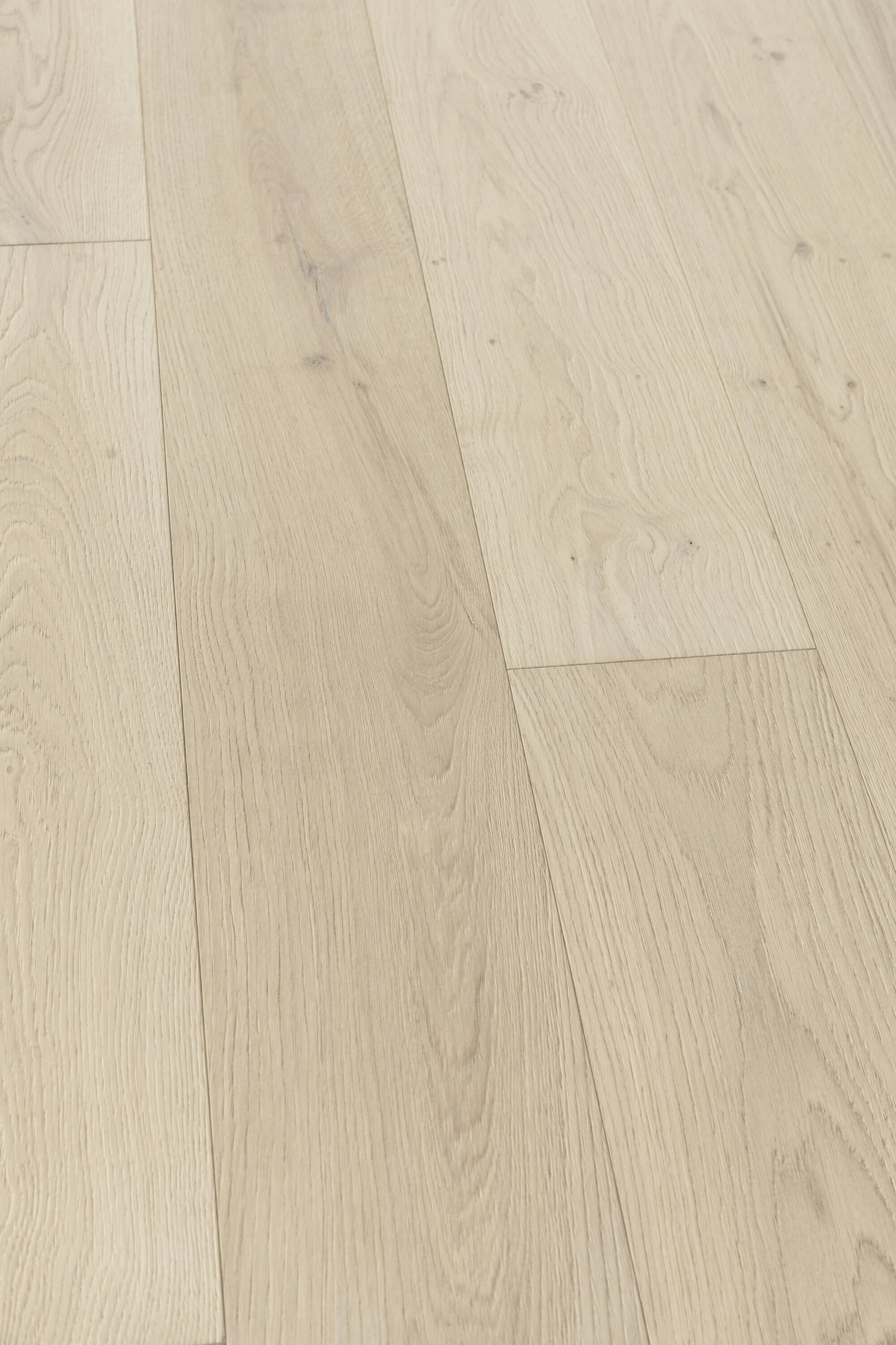 Villa Barcelona LOWMTTG634SAMP Hardwood-Flooring-Samples - View #3