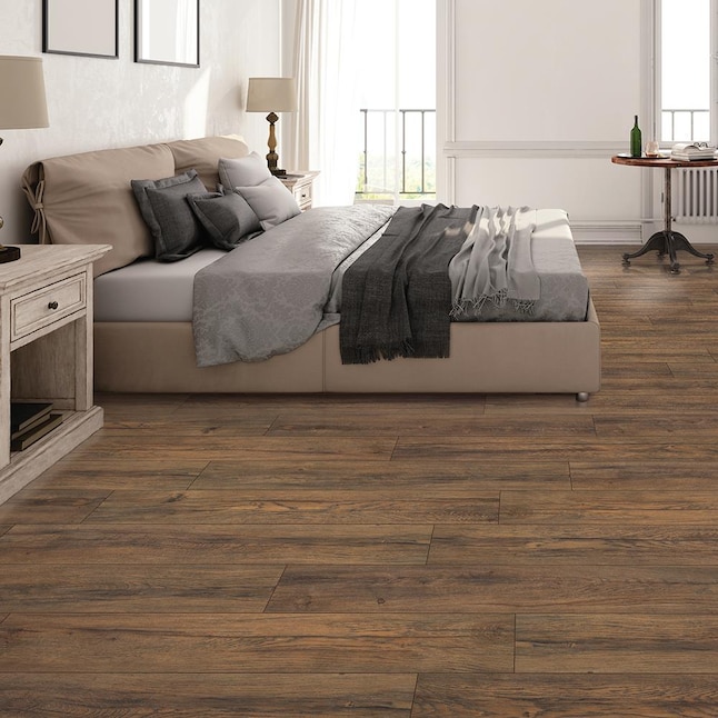 QuickStep Studio Watkins Oak Embossed Wood Plank Laminate Flooring Sample QuickStep Studio Watkins Oak Embossed Wood Plank Laminate Flooring Sample