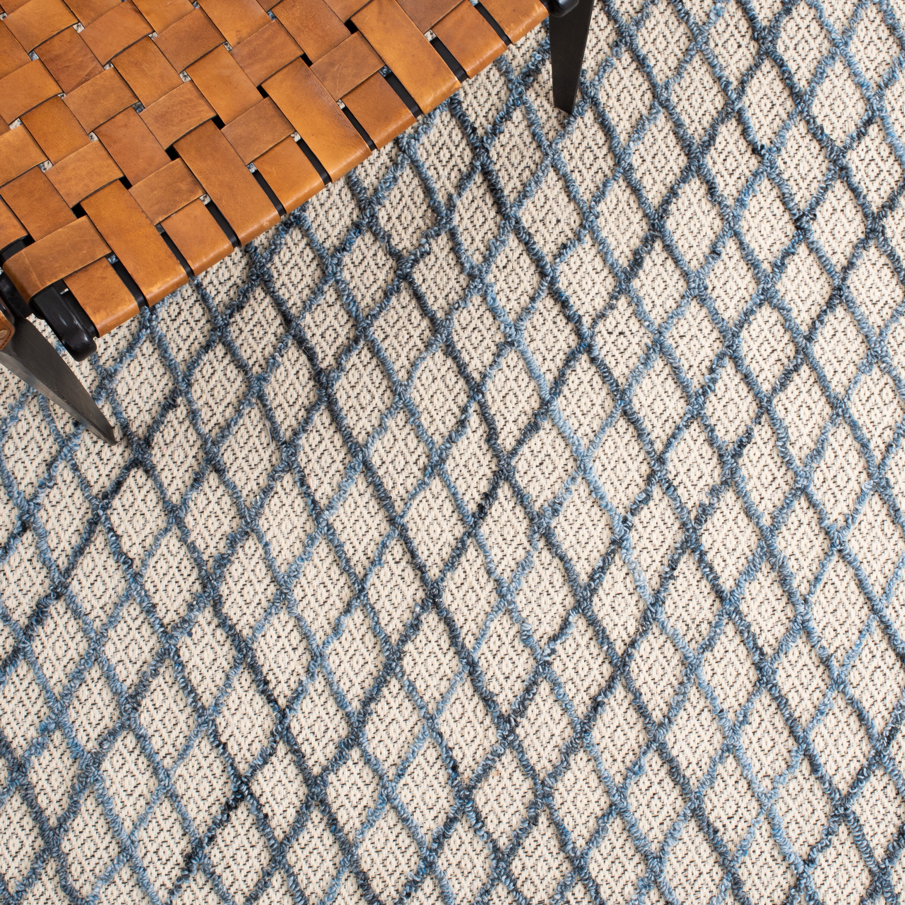 Safavieh TRC204M-3 rugs - View #8