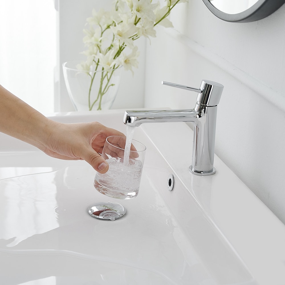 Polished Chrome Single Handle Modern Bathroom Faucet
