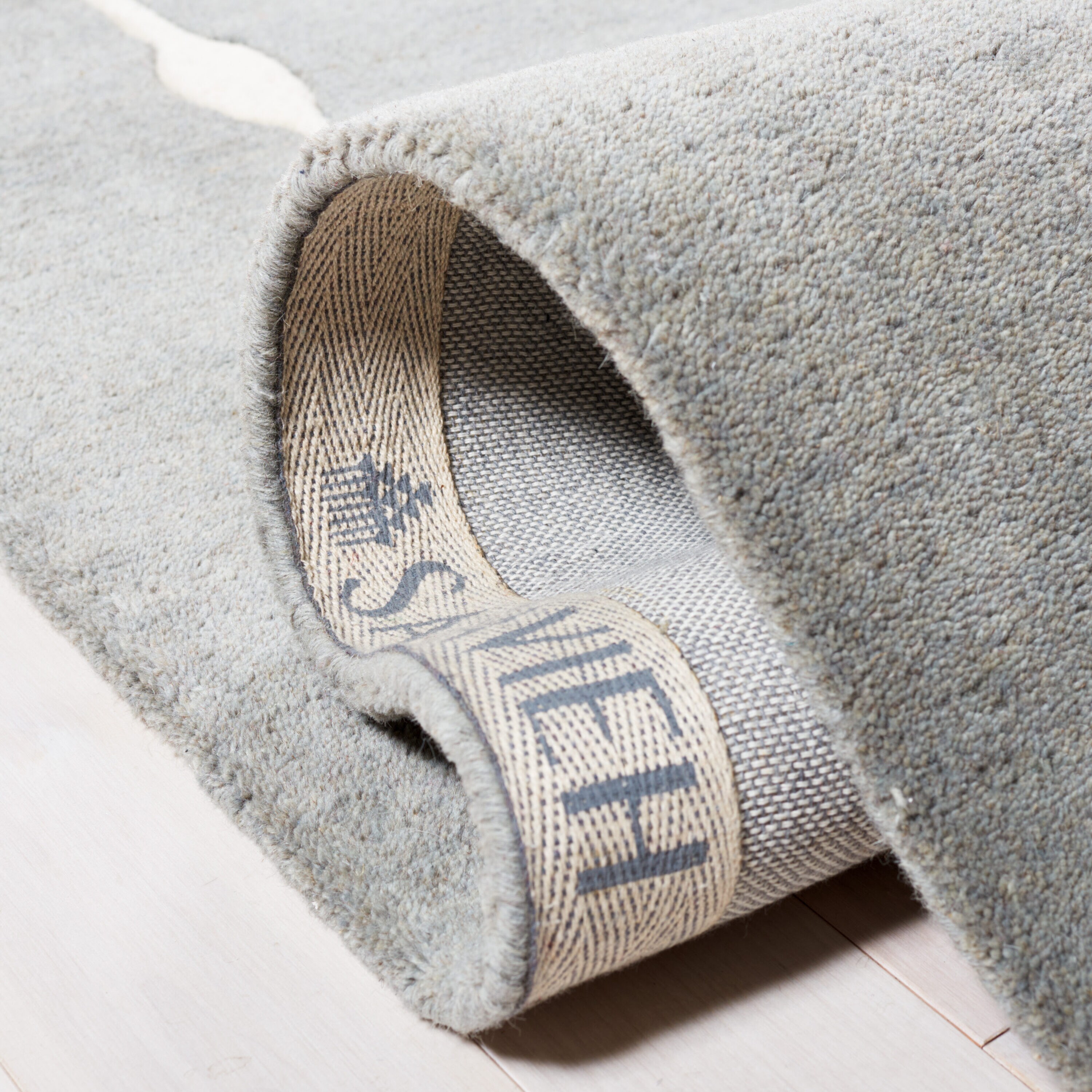 Safavieh SOH803B-4 rugs - View #5
