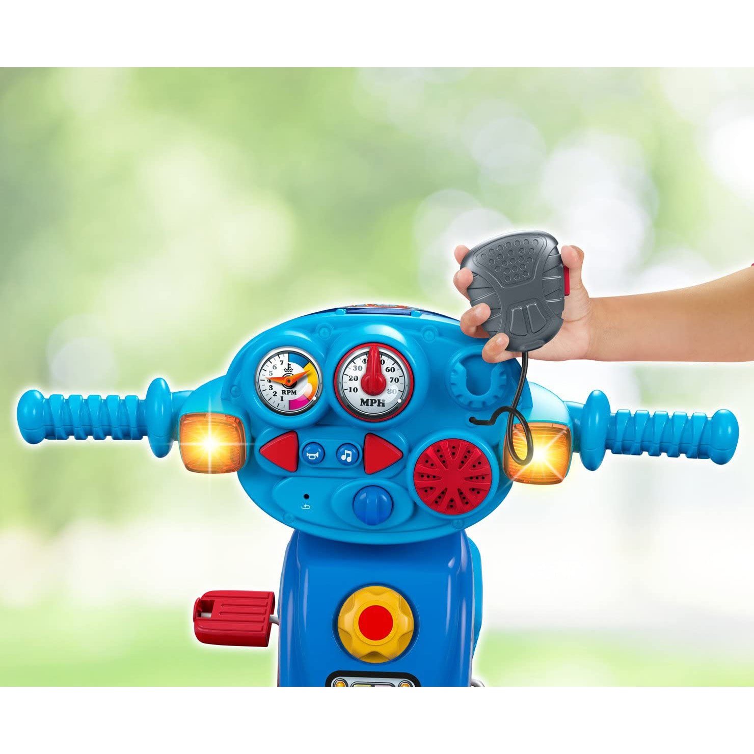 Fisher-Price Paw Patrol 15-in Small Tricycle for Ages 2-6, Pedal-Powered  with Lights and Music, Non-Slip Foot Pedals in the Bikes department at  Lowes.com