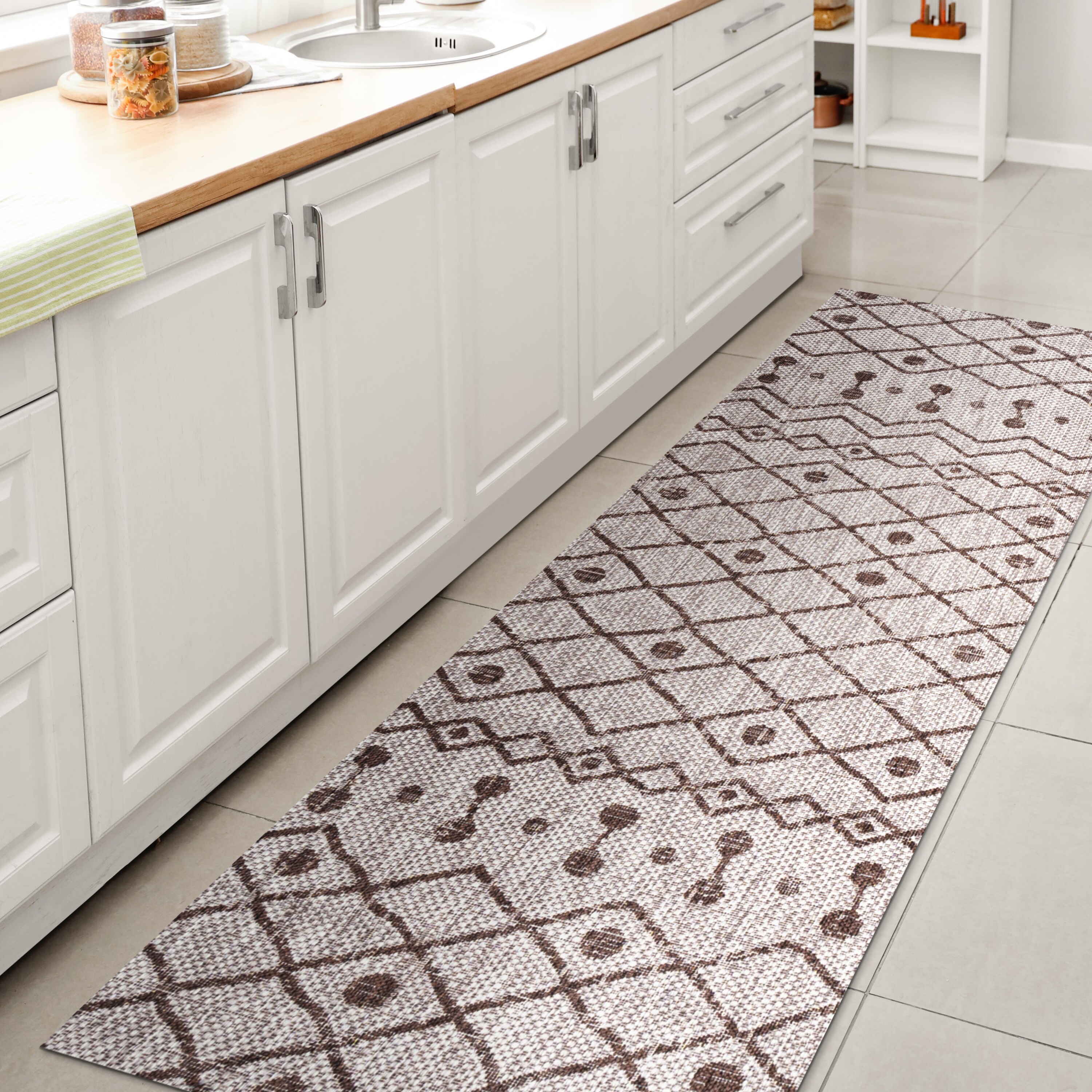 JONATHAN  Y SMB131A-28 Santa Monica Nokat Tribal 2 x 8 (ft) Loomed Polypropylene Beige/Brown Rectangular Indoor/Outdoor Trellis Bohemian/Eclectic Runner rug