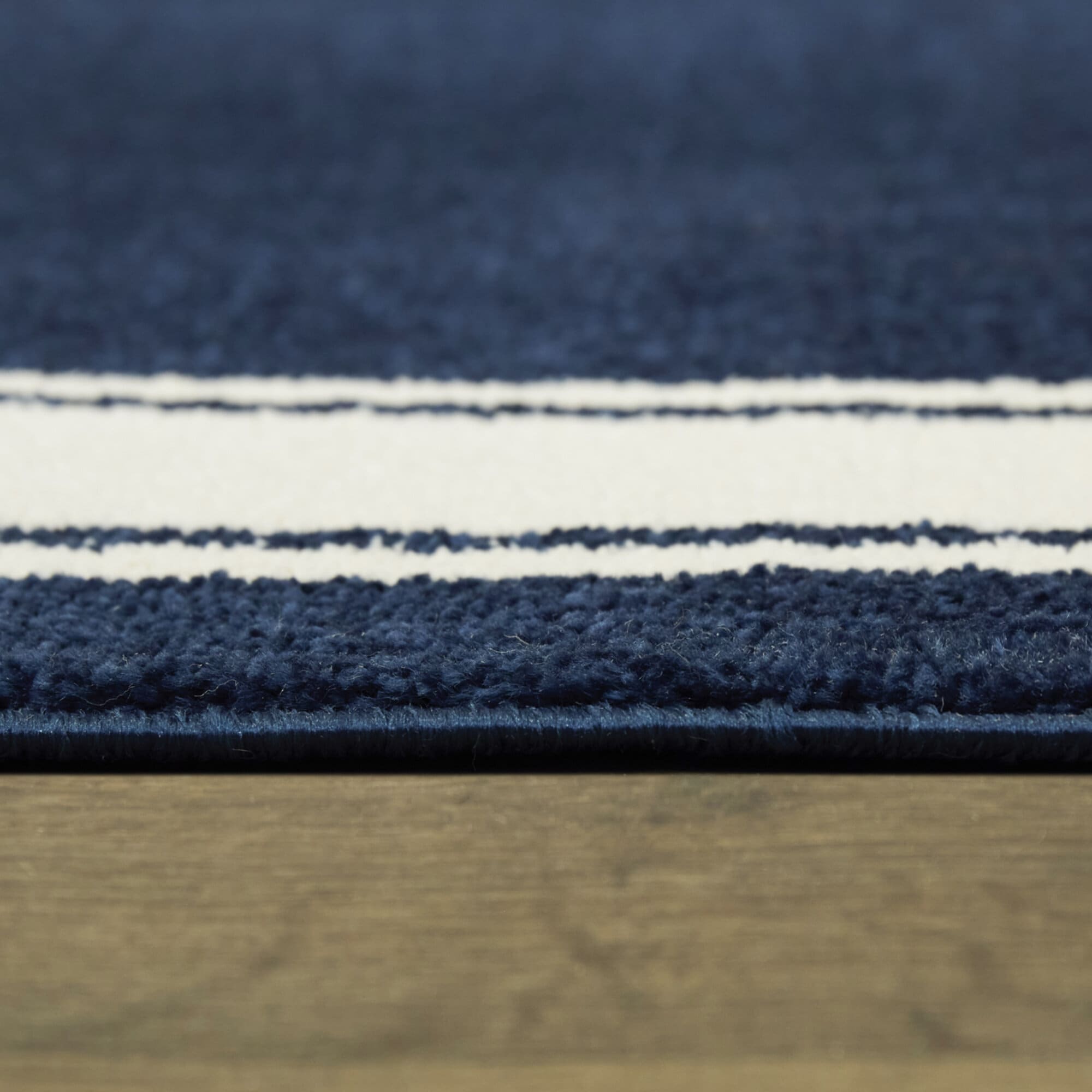 Navy and White Rectangular Synthetic 5' x 7' Area Rug