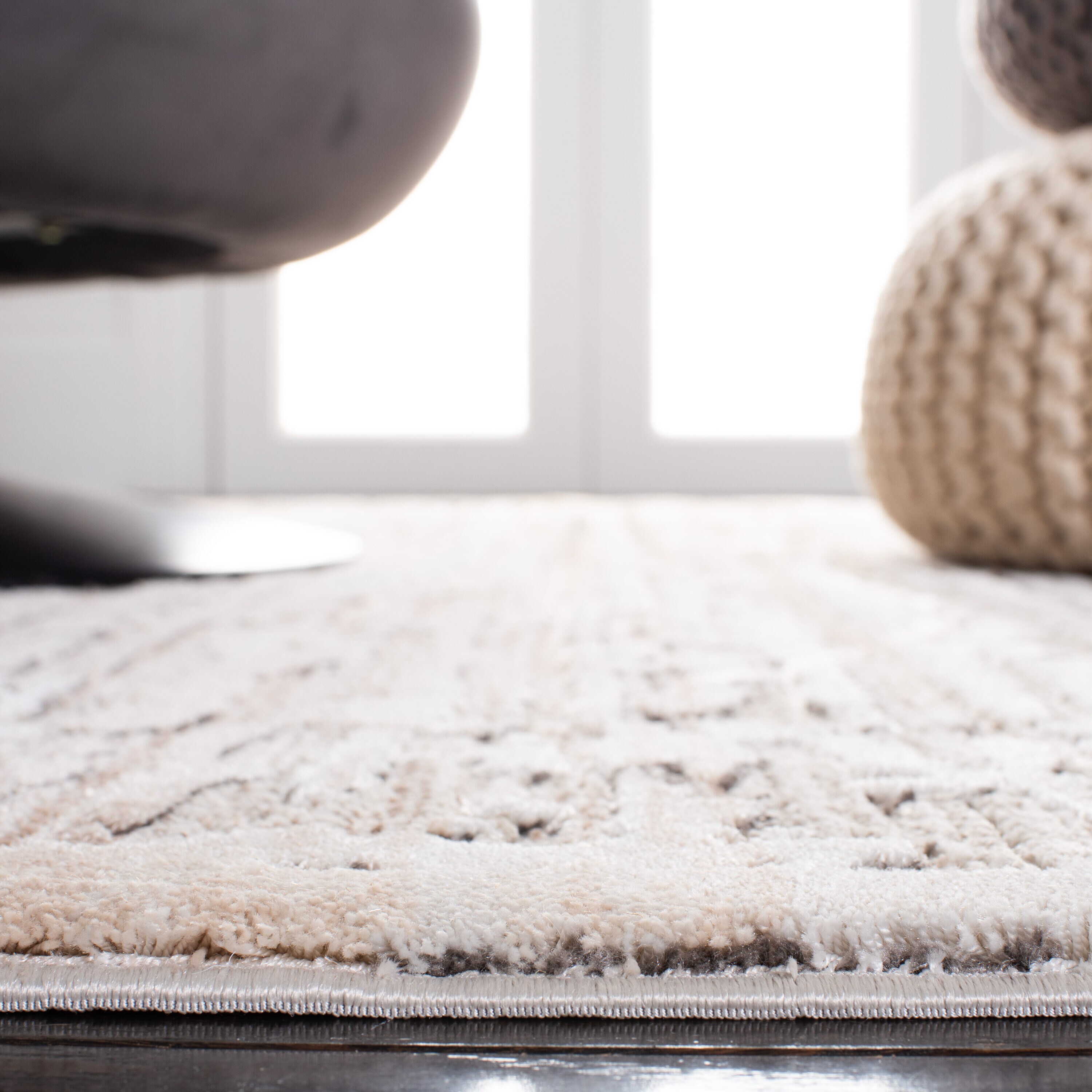 Safavieh MAY240B-7SQ rugs - View #4