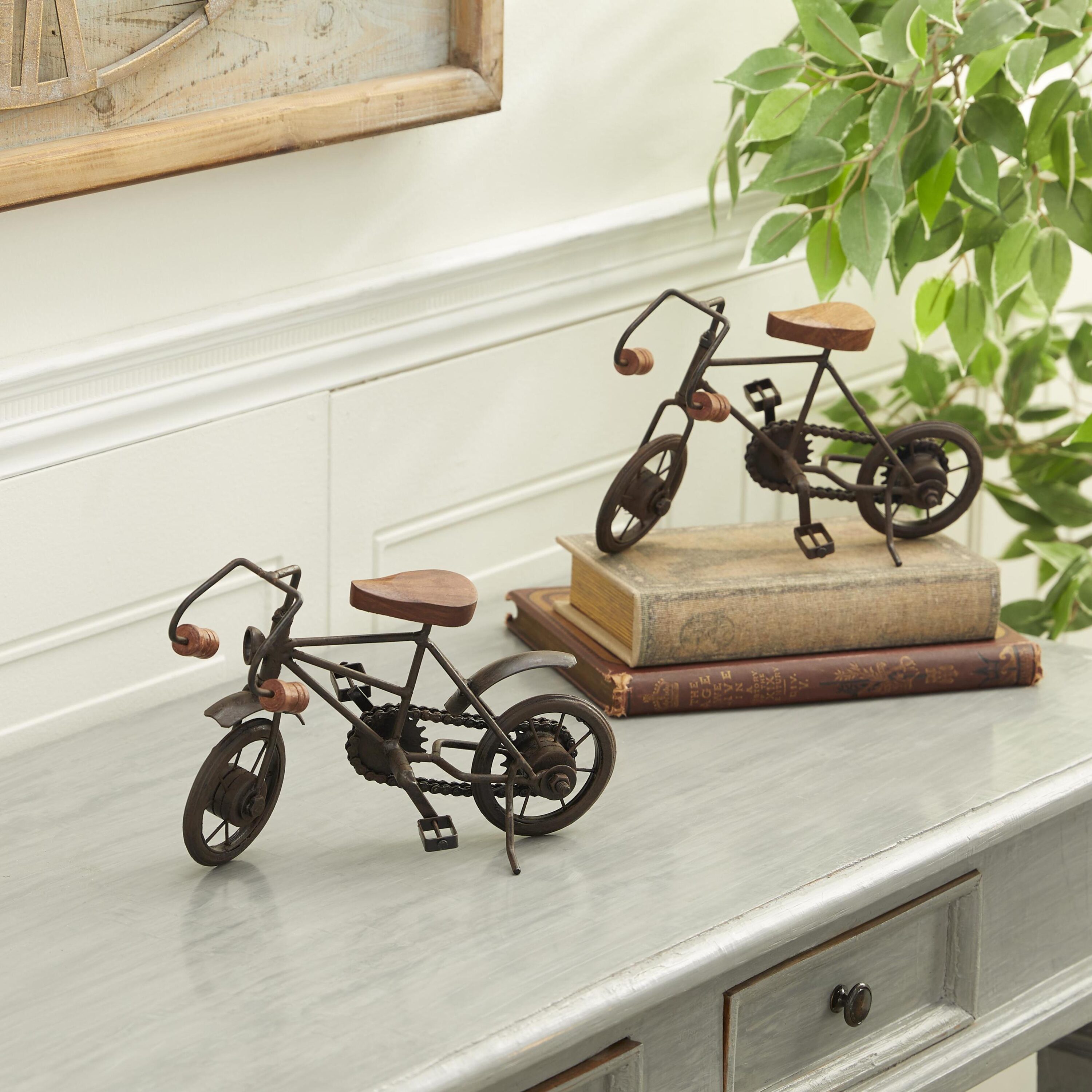 Grayson Lane 79670 2 -Pack Black Iron Casual Sculpture