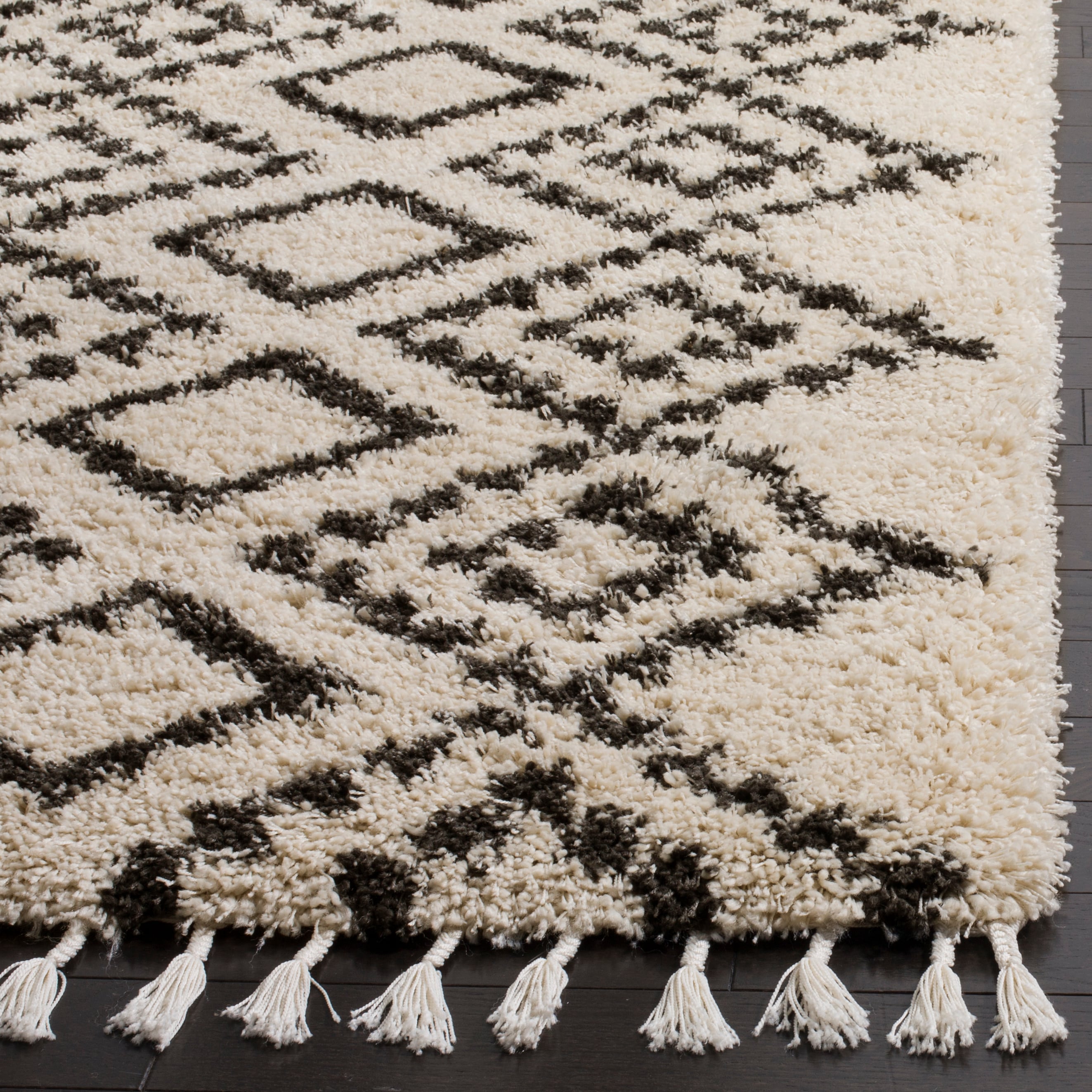 Luxurious Tribal Chic 6'7" Square Gray Shag Area Rug